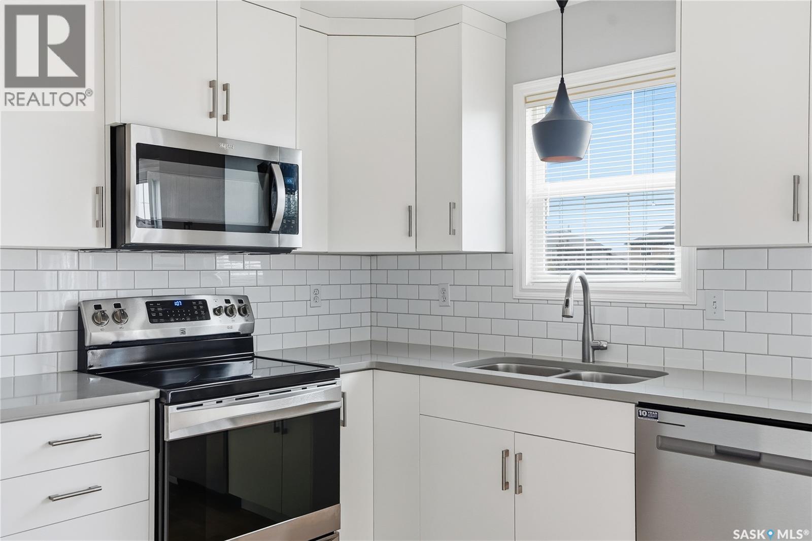 35 118 Pawlychenko Lane, Saskatoon, Saskatchewan  S7V 1J9 - Photo 7 - SK020814