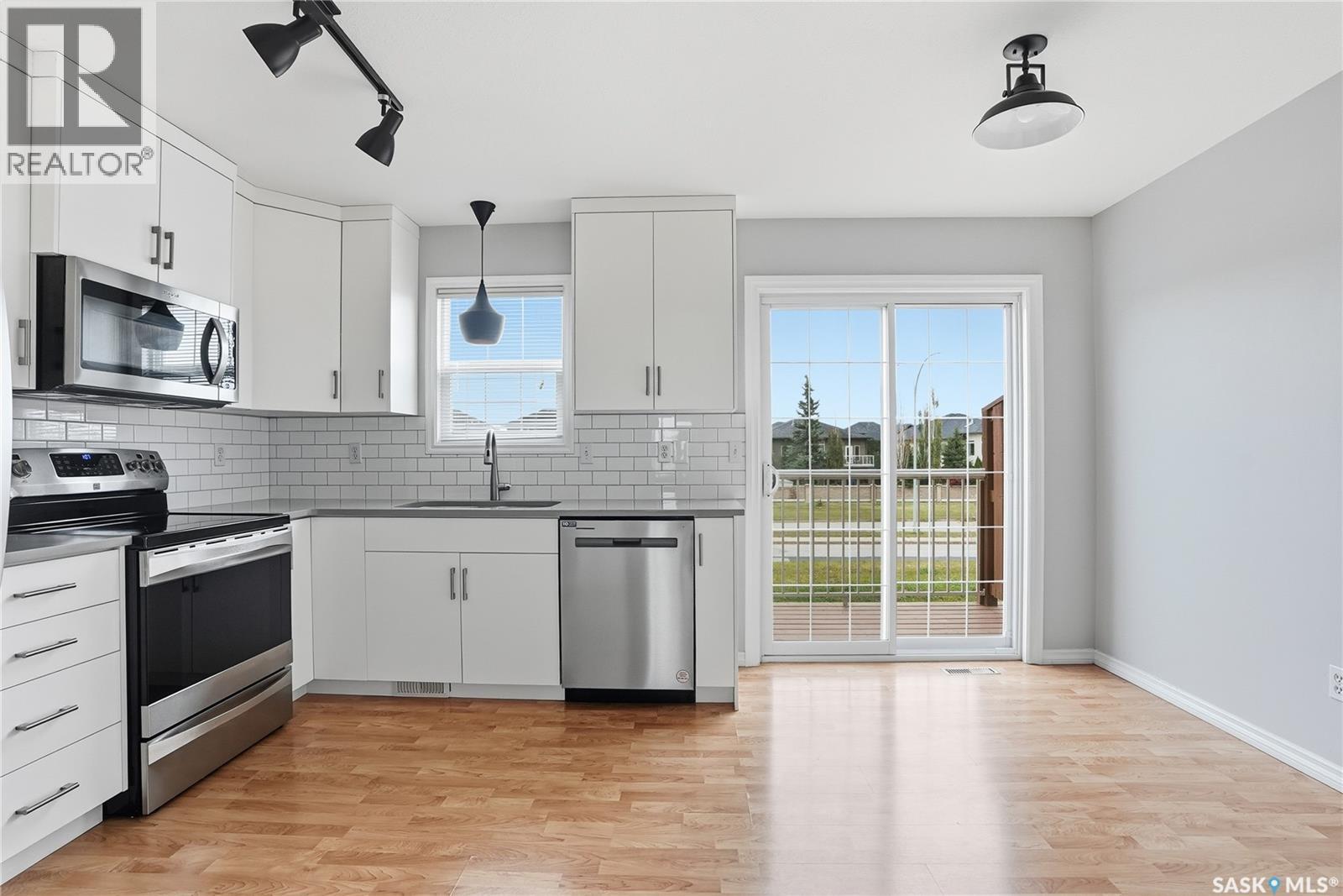 35 118 Pawlychenko Lane, Saskatoon, Saskatchewan  S7V 1J9 - Photo 9 - SK020814