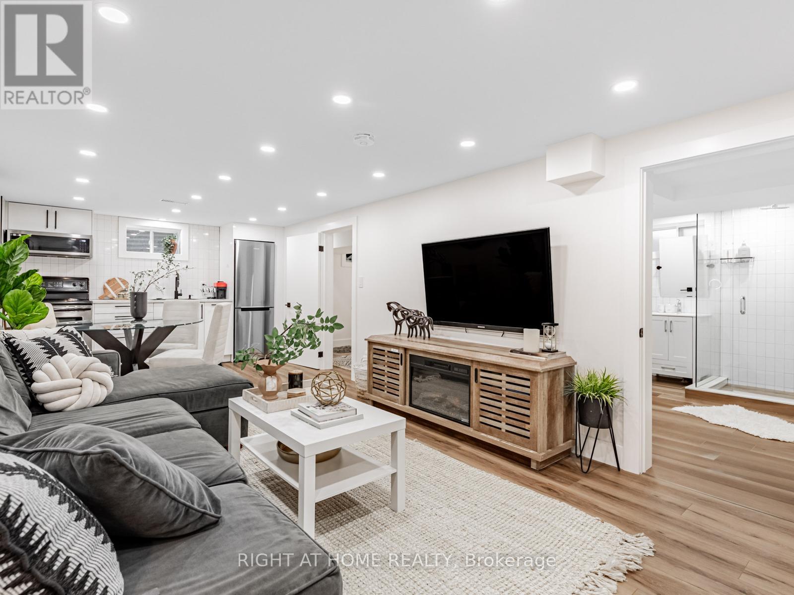 43 Kingland Crescent, Toronto, Ontario  M2J 2B8 - Photo 22 - C12469556