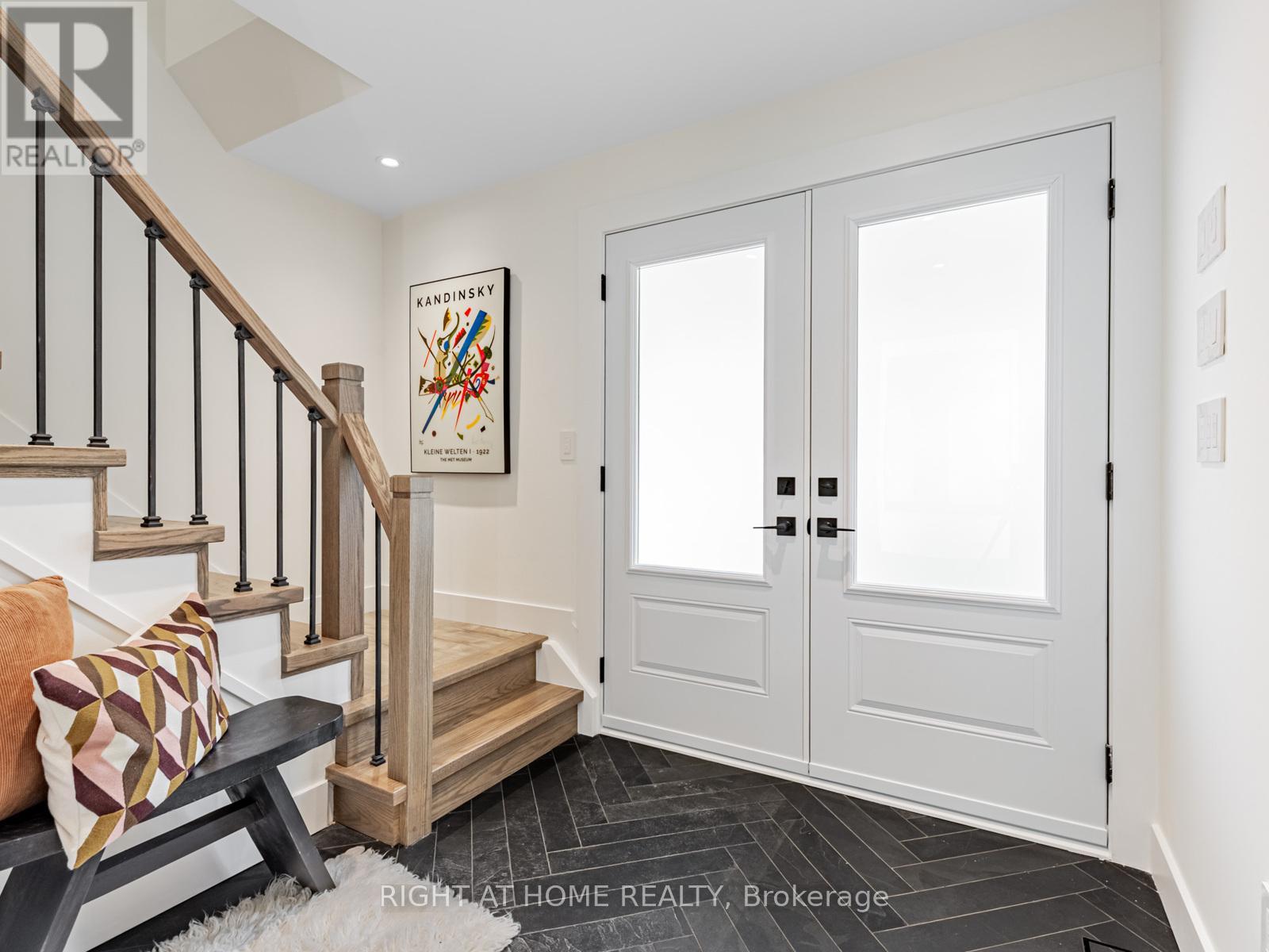 43 Kingland Crescent, Toronto, Ontario  M2J 2B8 - Photo 4 - C12469556