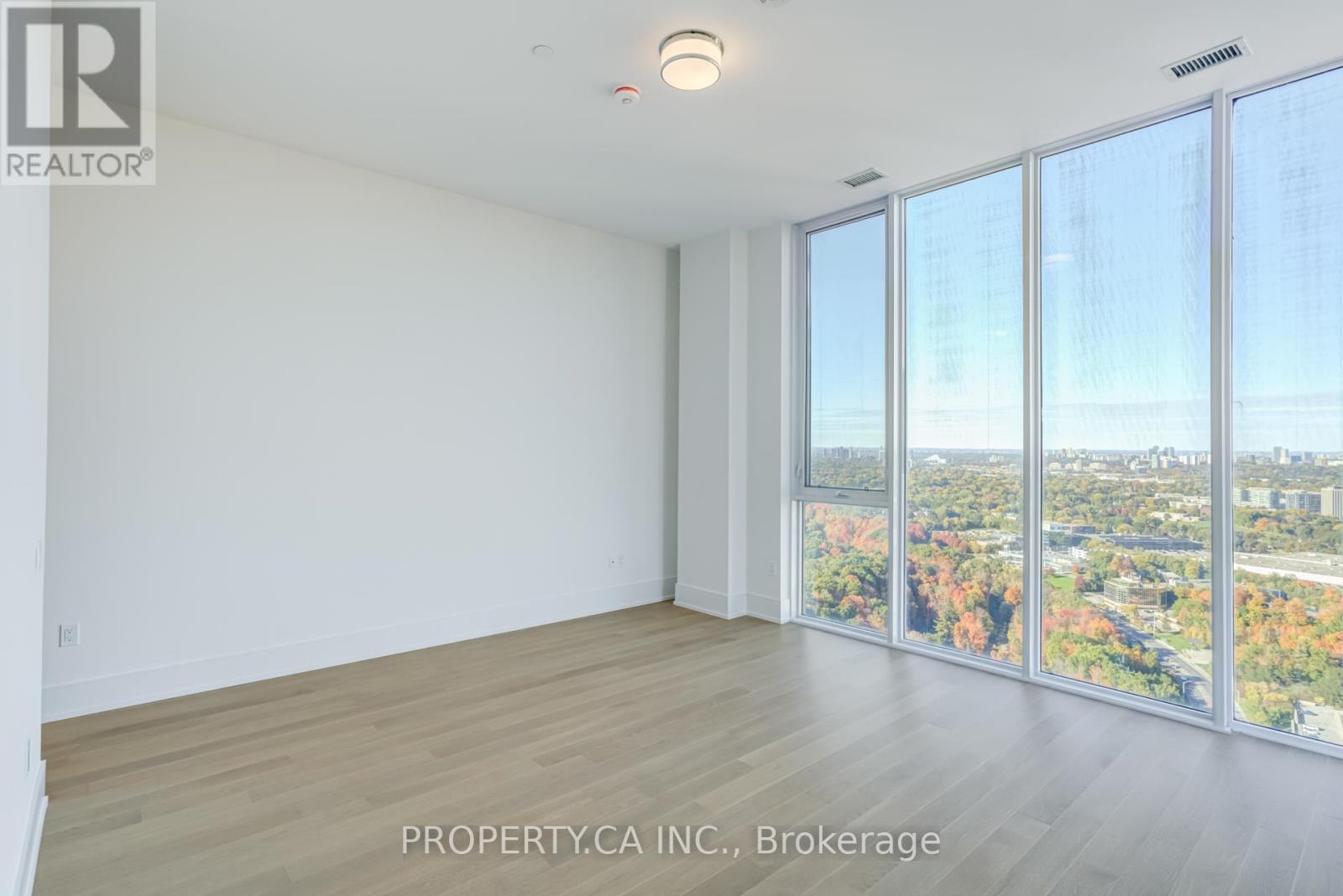 Gph04 - 10 Inn On The Park Drive, Toronto, Ontario  M3C 0P9 - Photo 11 - C12469557