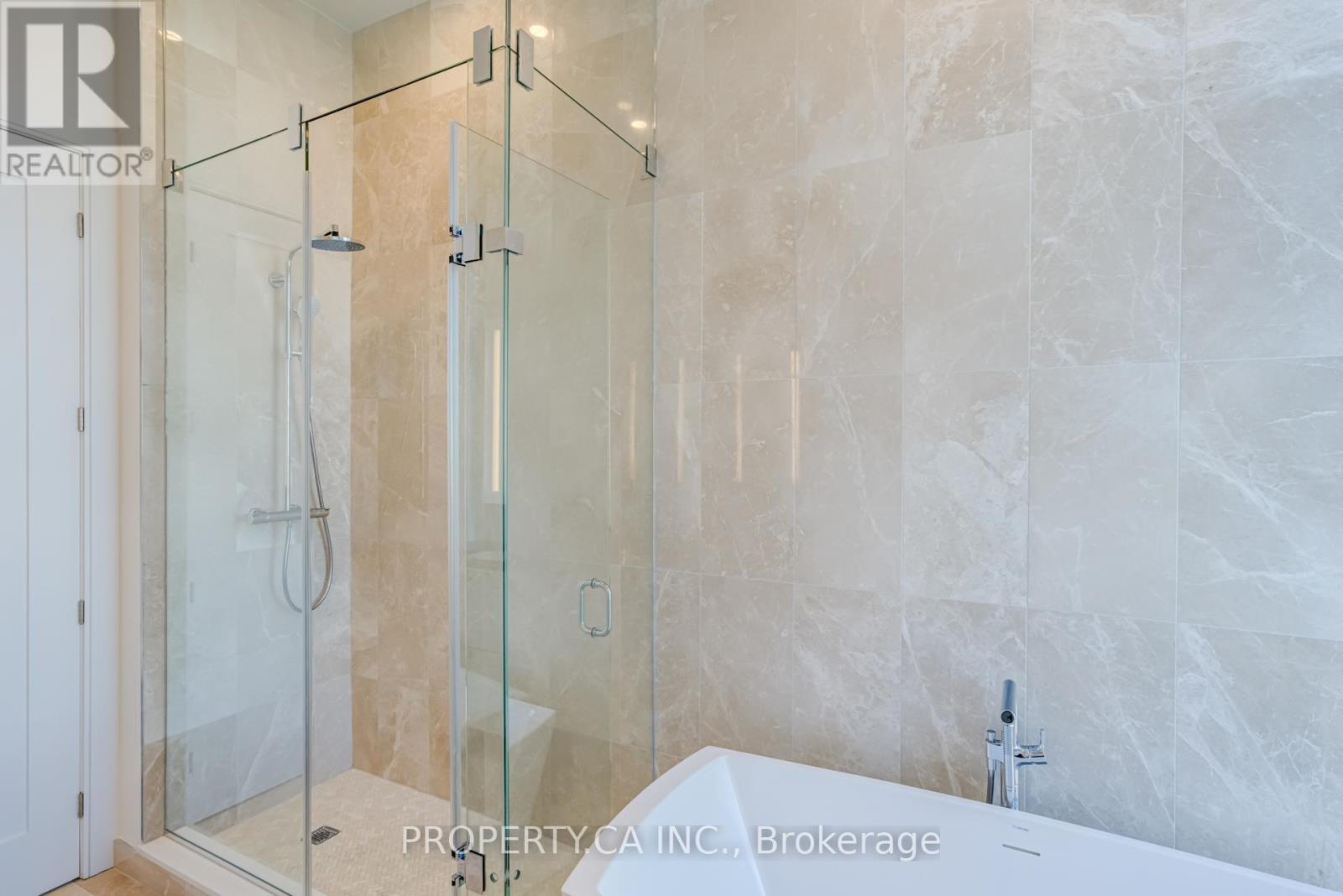 Gph04 - 10 Inn On The Park Drive, Toronto, Ontario  M3C 0P9 - Photo 13 - C12469557