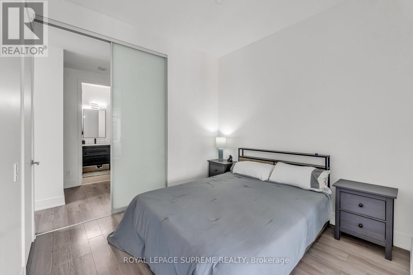 604 - 111 St Clair Avenue W, Toronto, Ontario  M4V 1N5 - Photo 17 - C12469560