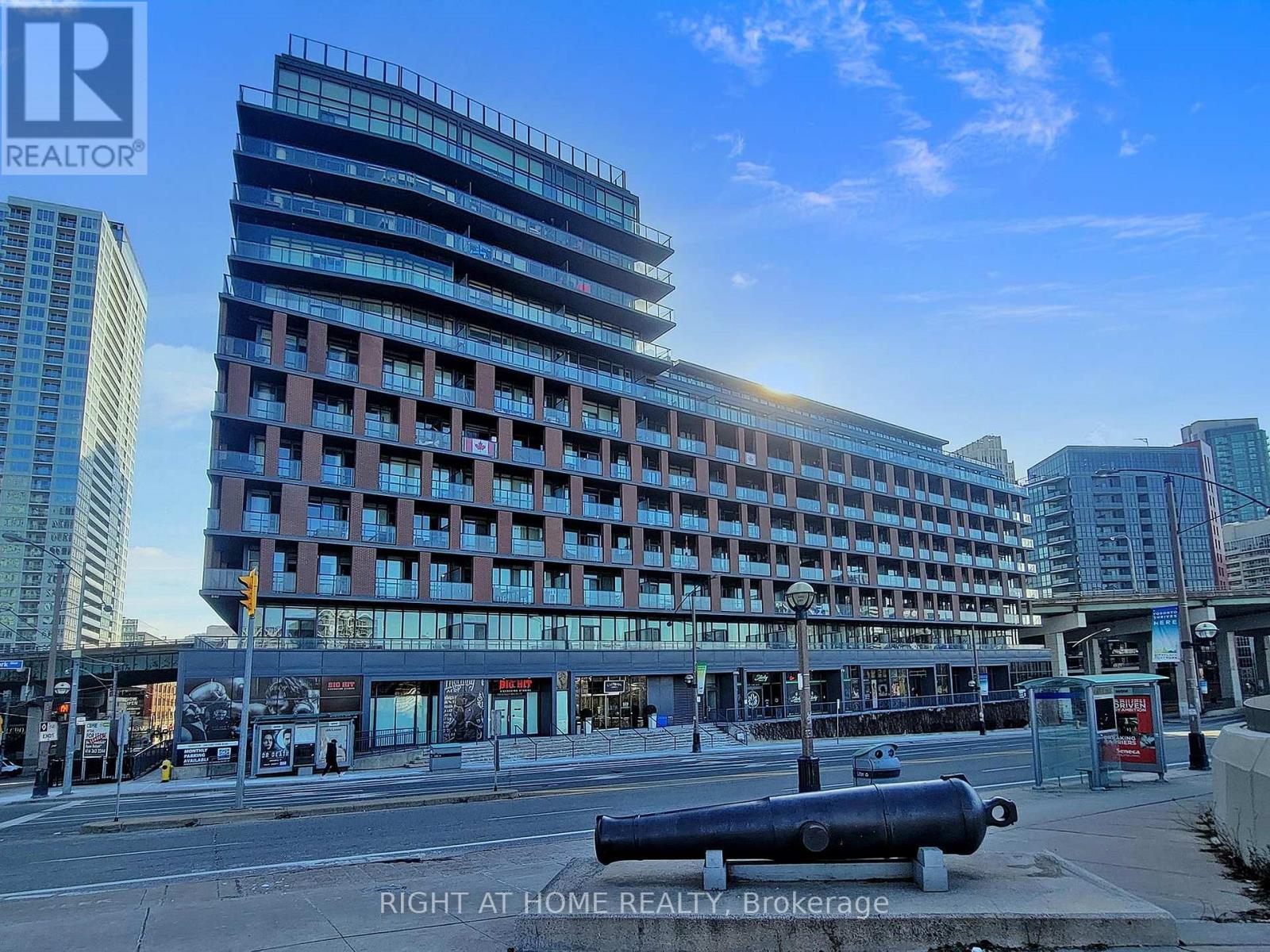 920 - 169 FORT YORK BOULEVARD, Toronto, Ontario