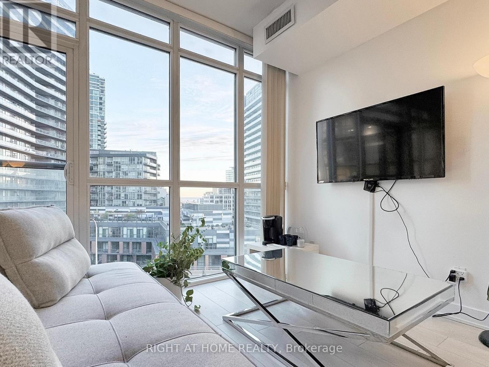 920 - 169 Fort York Boulevard, Toronto, Ontario  M5V 0C8 - Photo 10 - C12469563