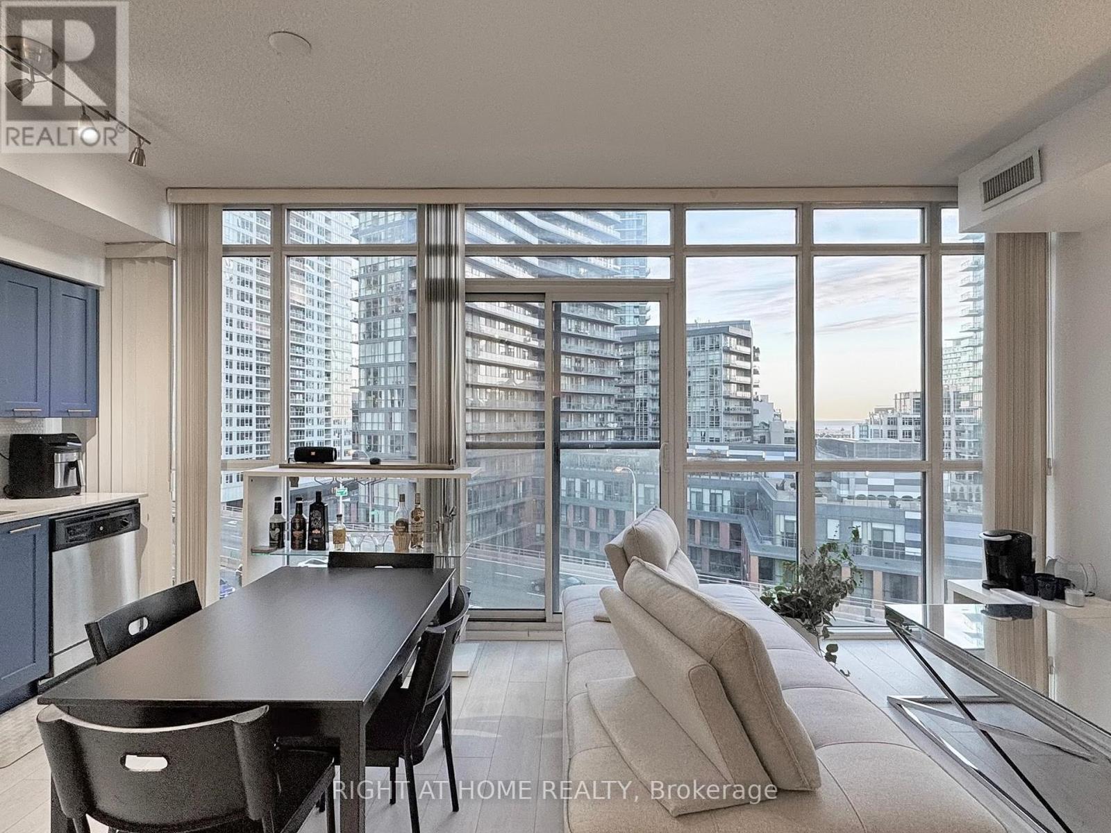 920 - 169 Fort York Boulevard, Toronto, Ontario  M5V 0C8 - Photo 13 - C12469563