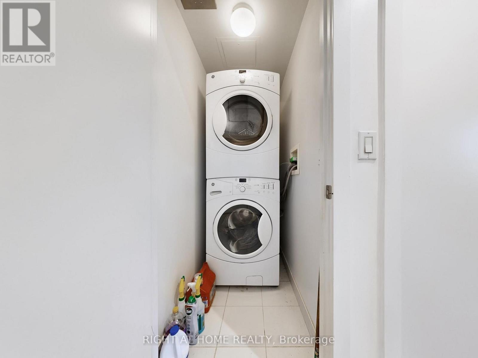 920 - 169 Fort York Boulevard, Toronto, Ontario  M5V 0C8 - Photo 22 - C12469563