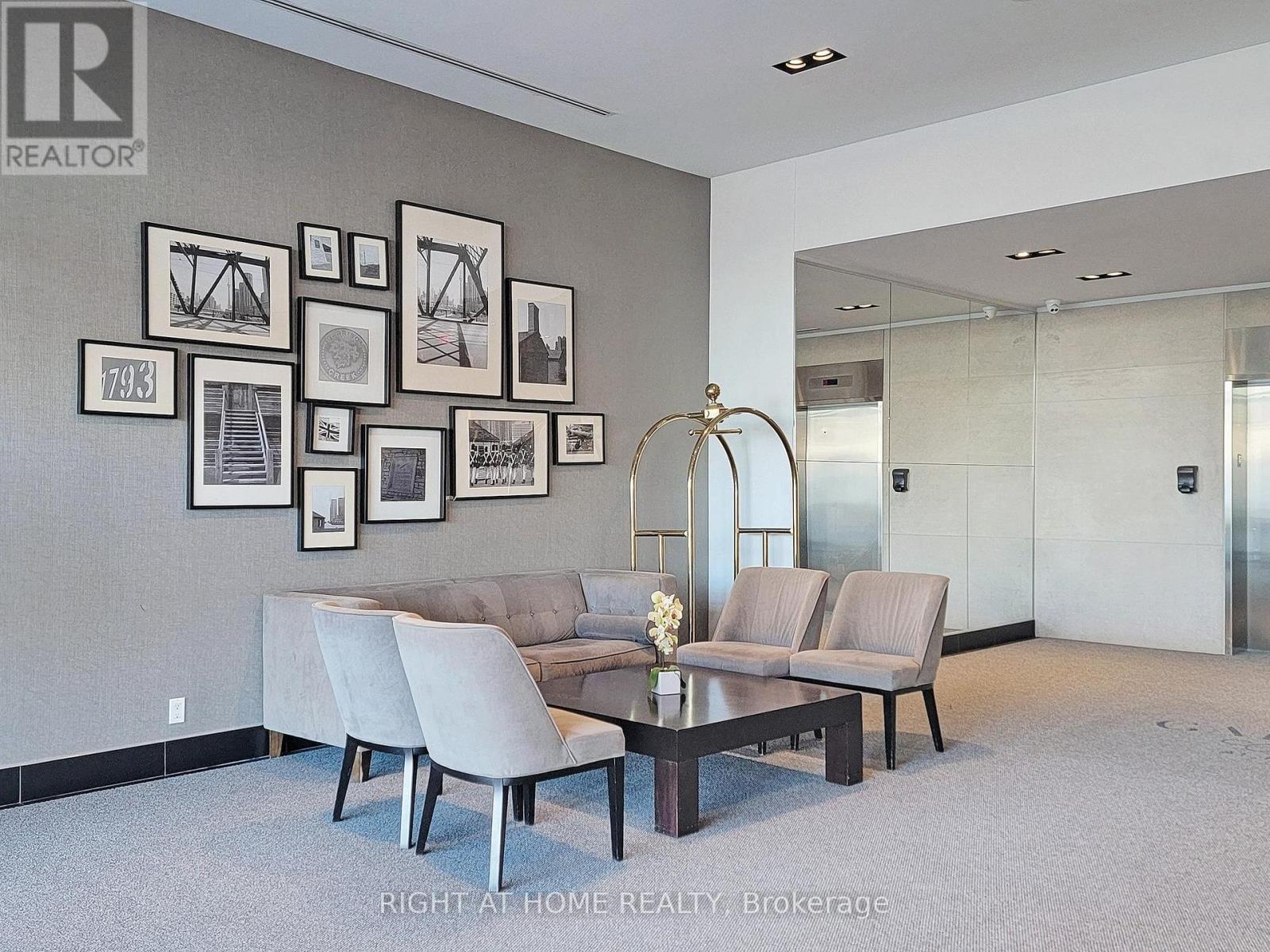 920 - 169 Fort York Boulevard, Toronto, Ontario  M5V 0C8 - Photo 33 - C12469563