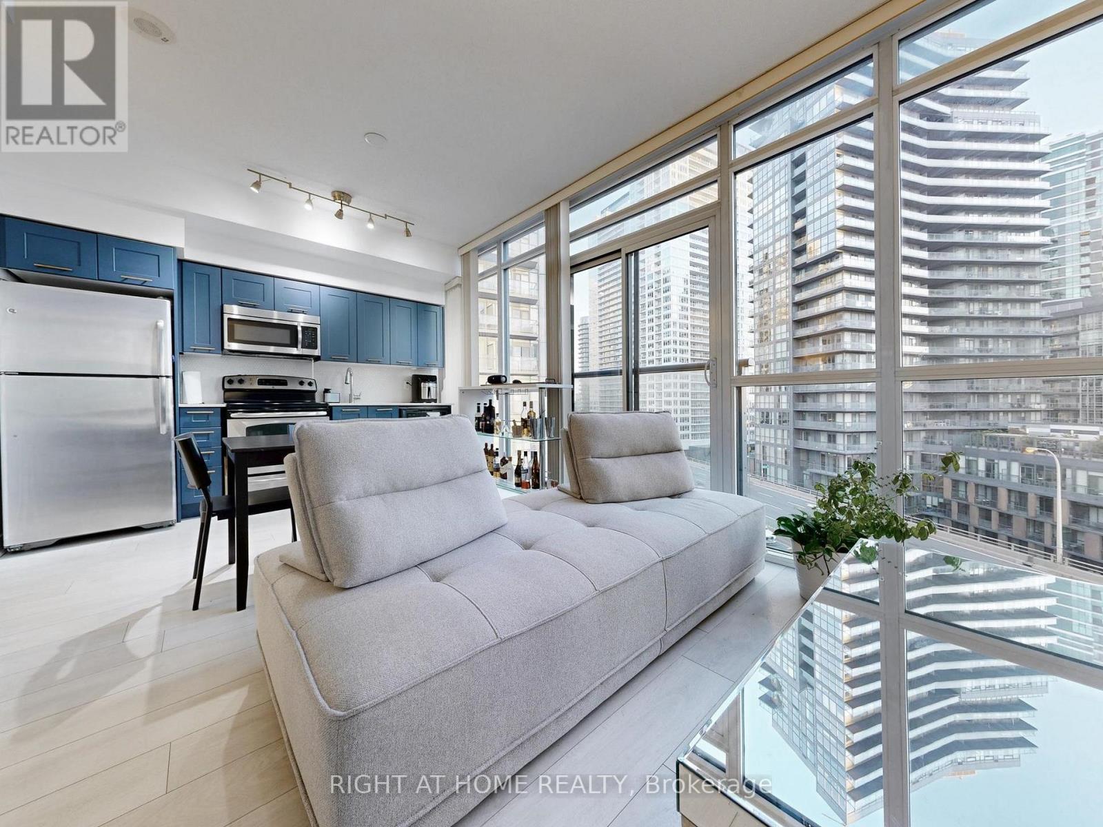 920 - 169 Fort York Boulevard, Toronto, Ontario  M5V 0C8 - Photo 6 - C12469563