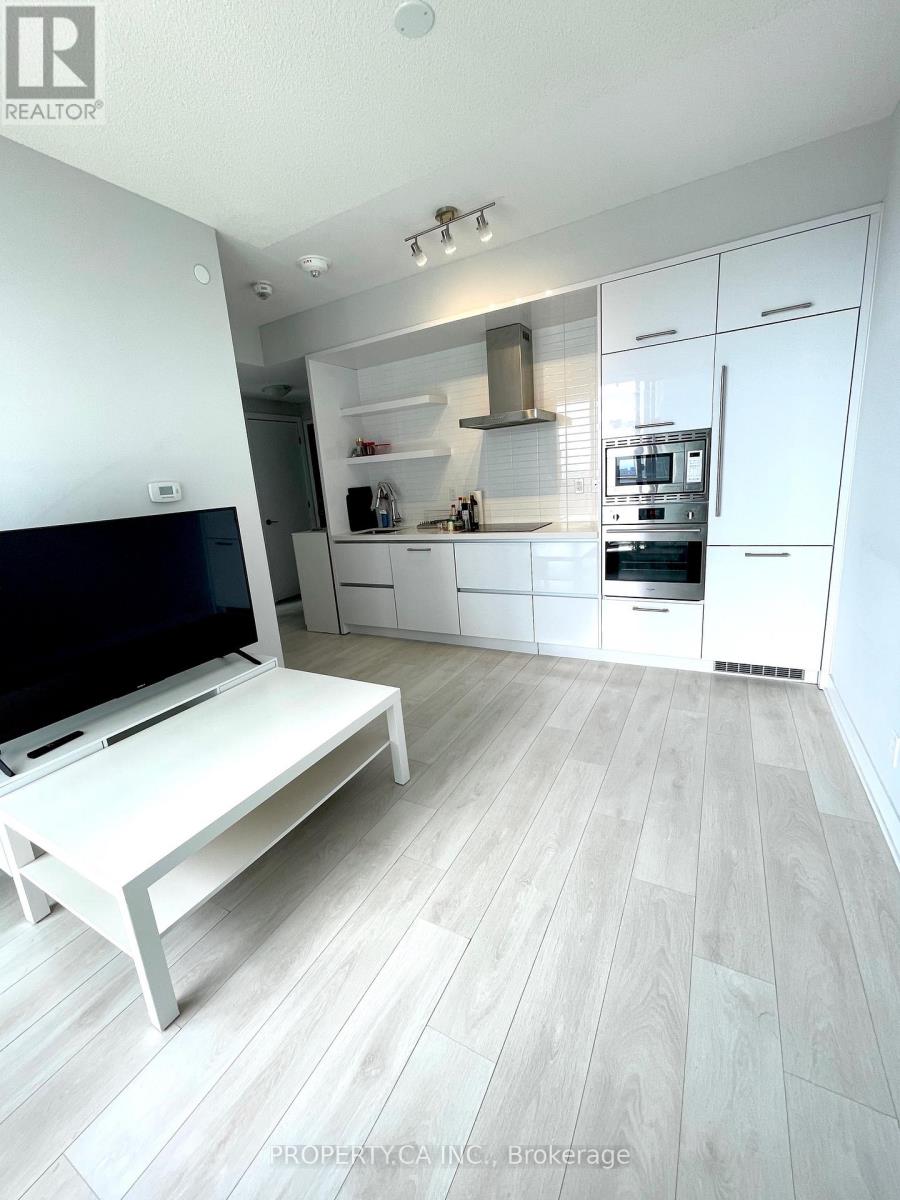 4207 - 2221 Yonge Street, Toronto, Ontario  M4S 2B4 - Photo 4 - C12469589
