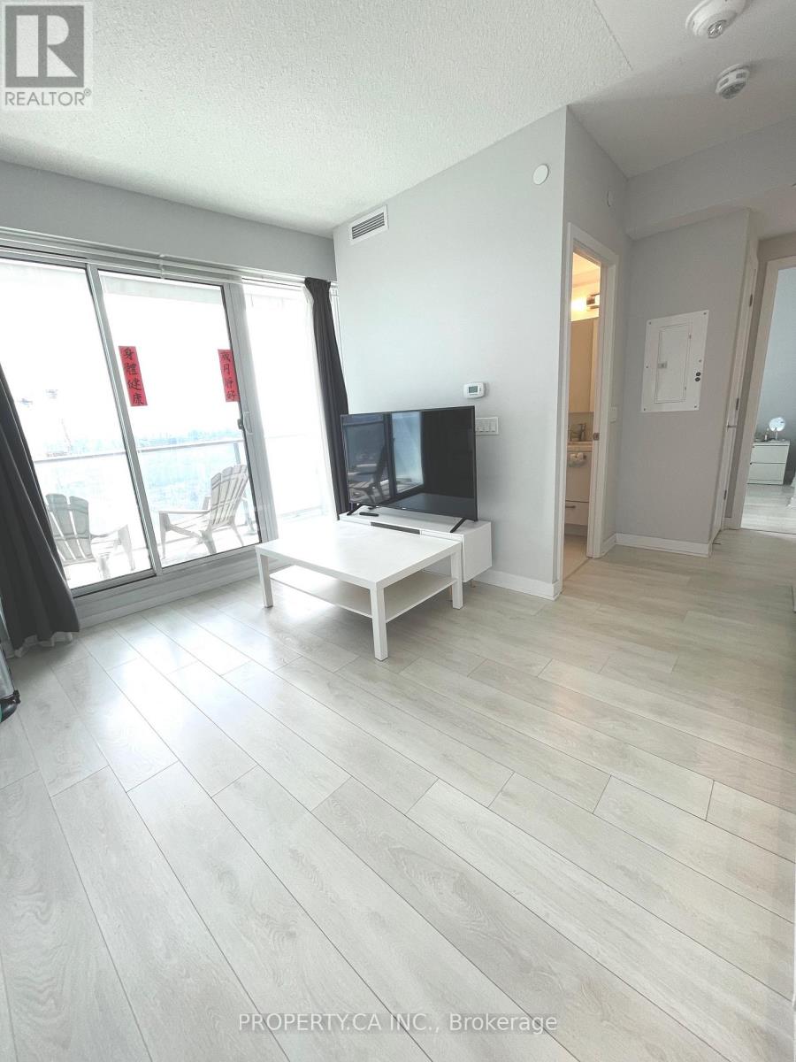 4207 - 2221 Yonge Street, Toronto, Ontario  M4S 2B4 - Photo 5 - C12469589