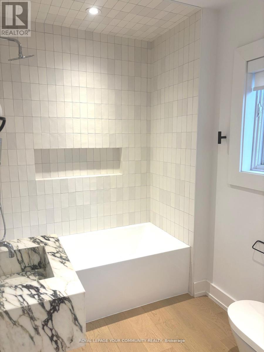 495 St Germain Avenue, Toronto, Ontario  M5M 1X3 - Photo 5 - C12469601