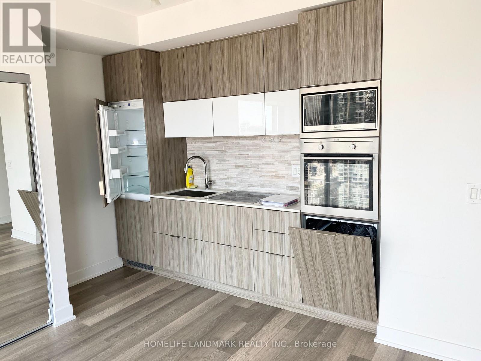 3005 - 318 Richmond Street W, Toronto, Ontario  M5V 1X2 - Photo 14 - C12469607