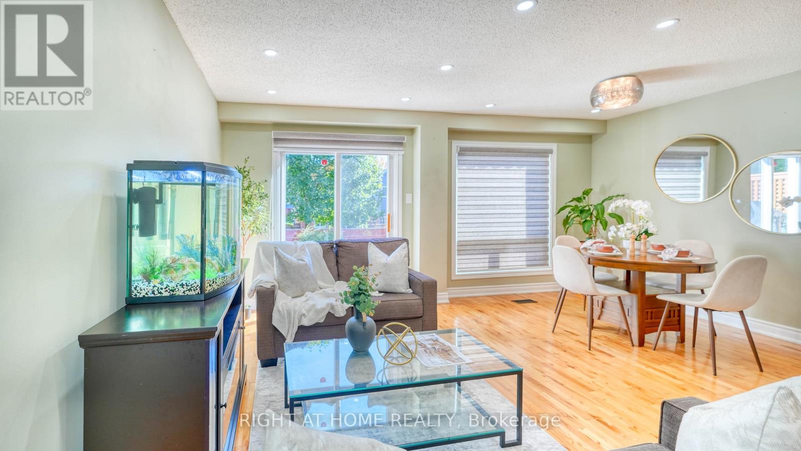 58 Teddington Crescent, Whitby, Ontario  L1R 1S5 - Photo 6 - E12469588