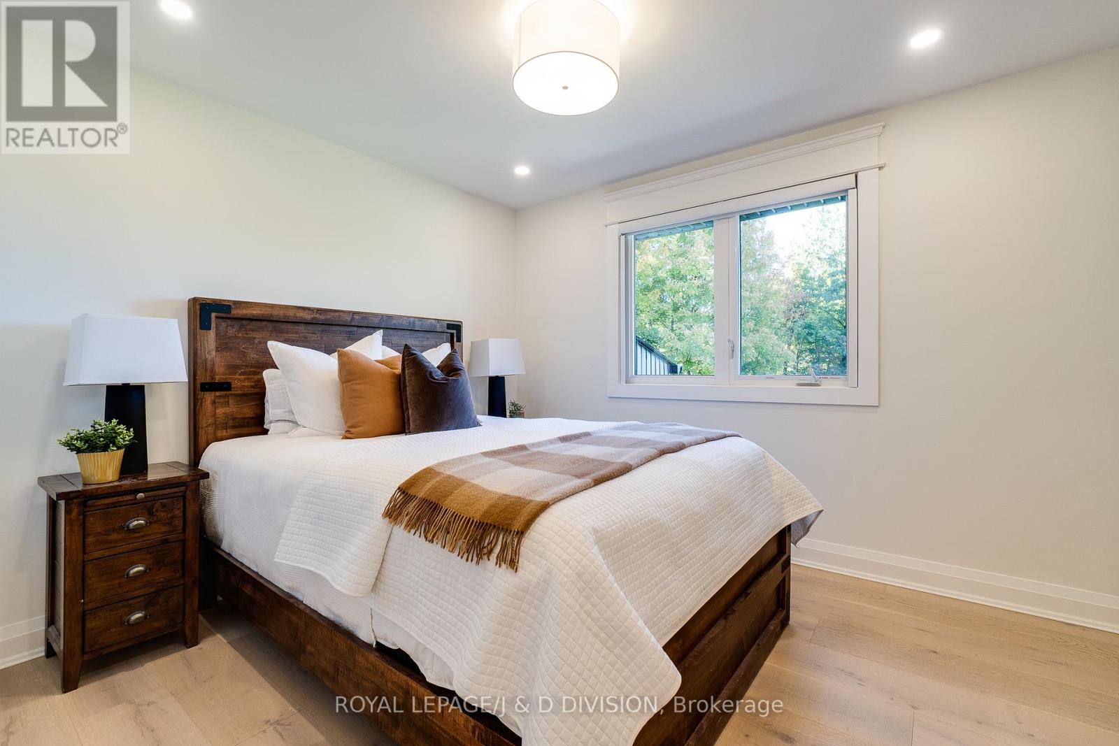 2340 Britannia Road, Burlington, Ontario  L7P 0G2 - Photo 34 - W12468973