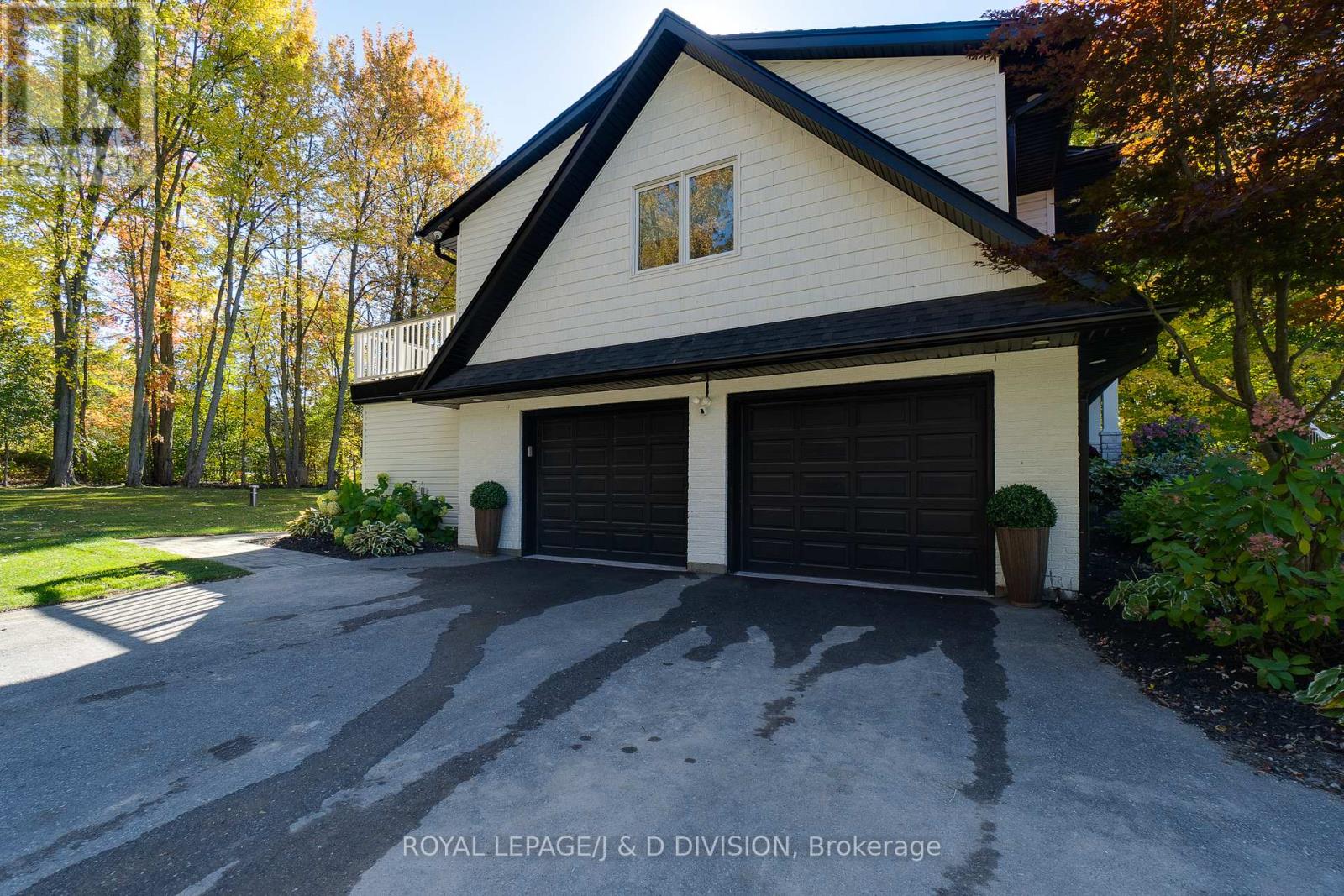 2340 Britannia Road, Burlington, Ontario  L7P 0G2 - Photo 48 - W12468973