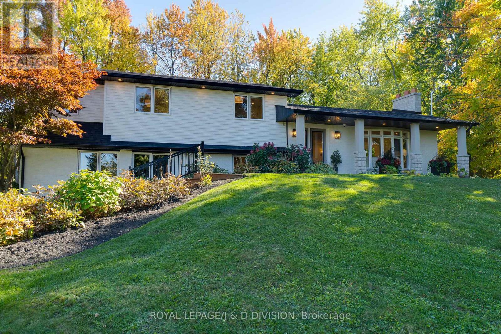 2340 Britannia Road, Burlington, Ontario  L7P 0G2 - Photo 7 - W12468973