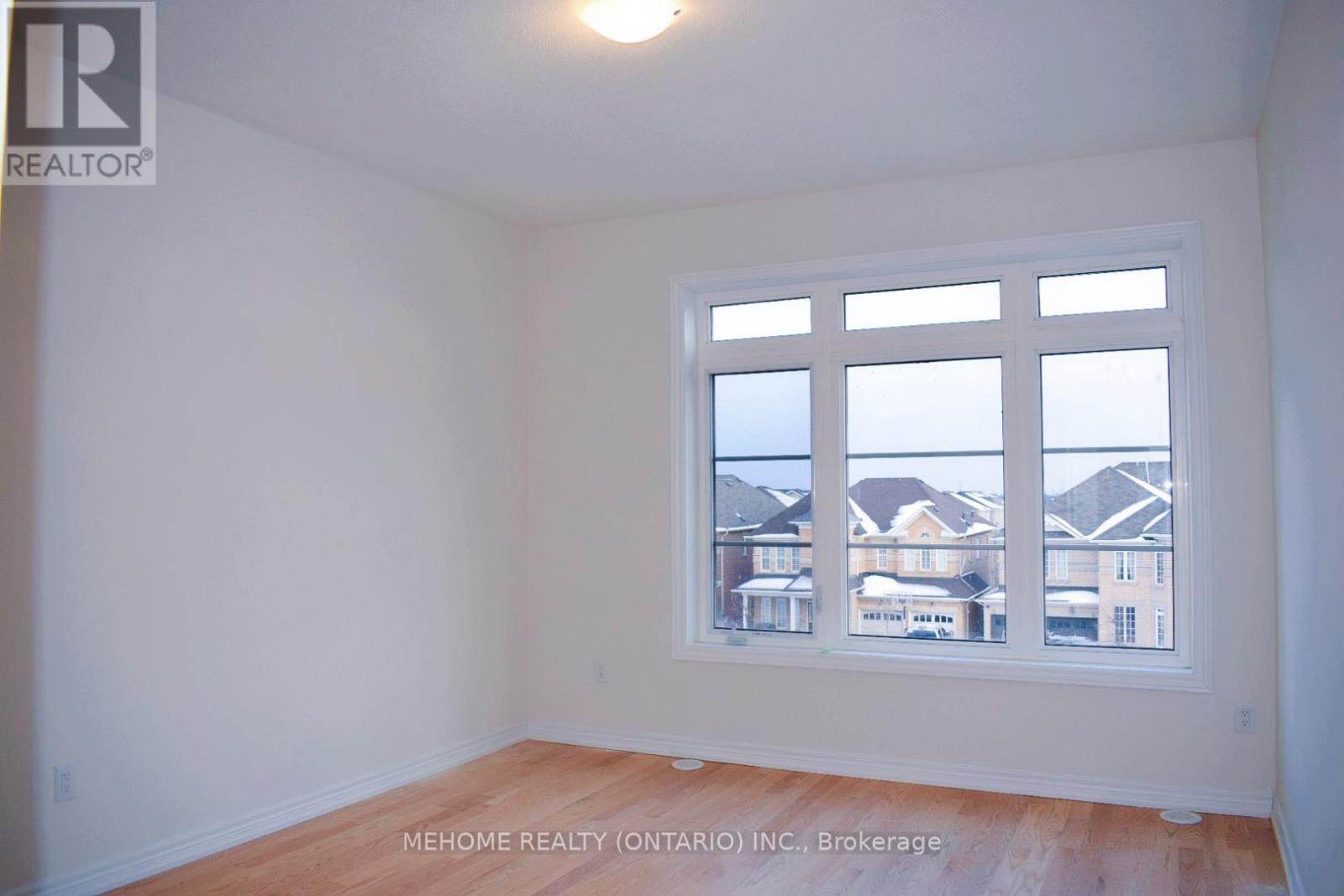 41 Luzon Avenue, Markham, Ontario  L6B 1N7 - Photo 11 - N12469558