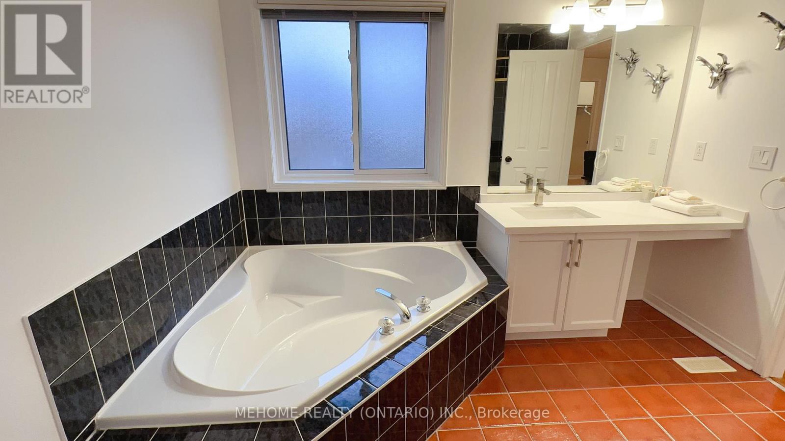 15 Catherina Street, Markham, Ontario  L6C 2L6 - Photo 22 - N12469562