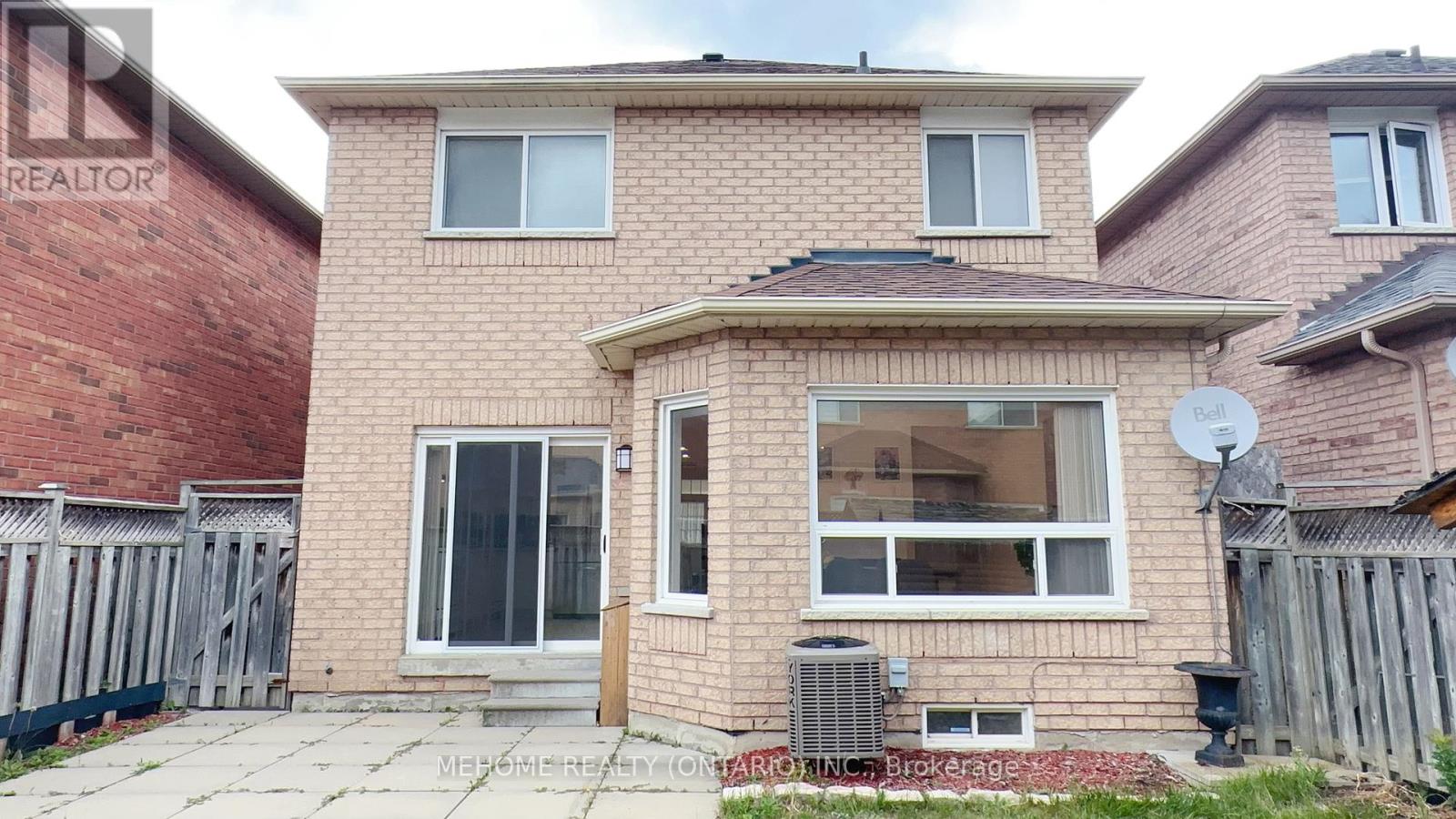 15 Catherina Street, Markham, Ontario  L6C 2L6 - Photo 31 - N12469562