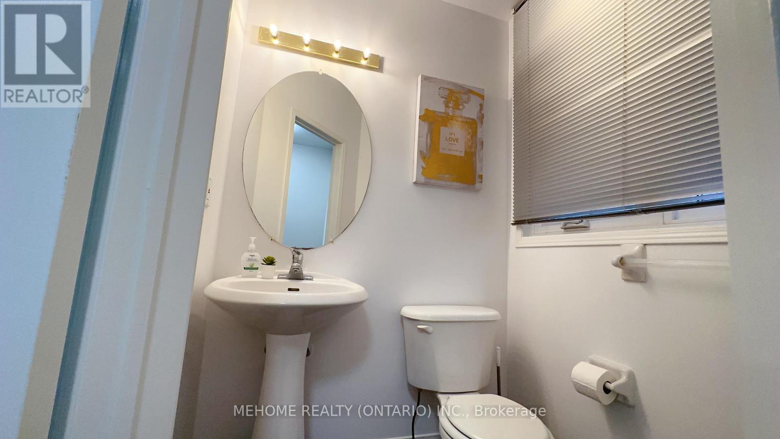 15 Catherina Street, Markham, Ontario  L6C 2L6 - Photo 6 - N12469562