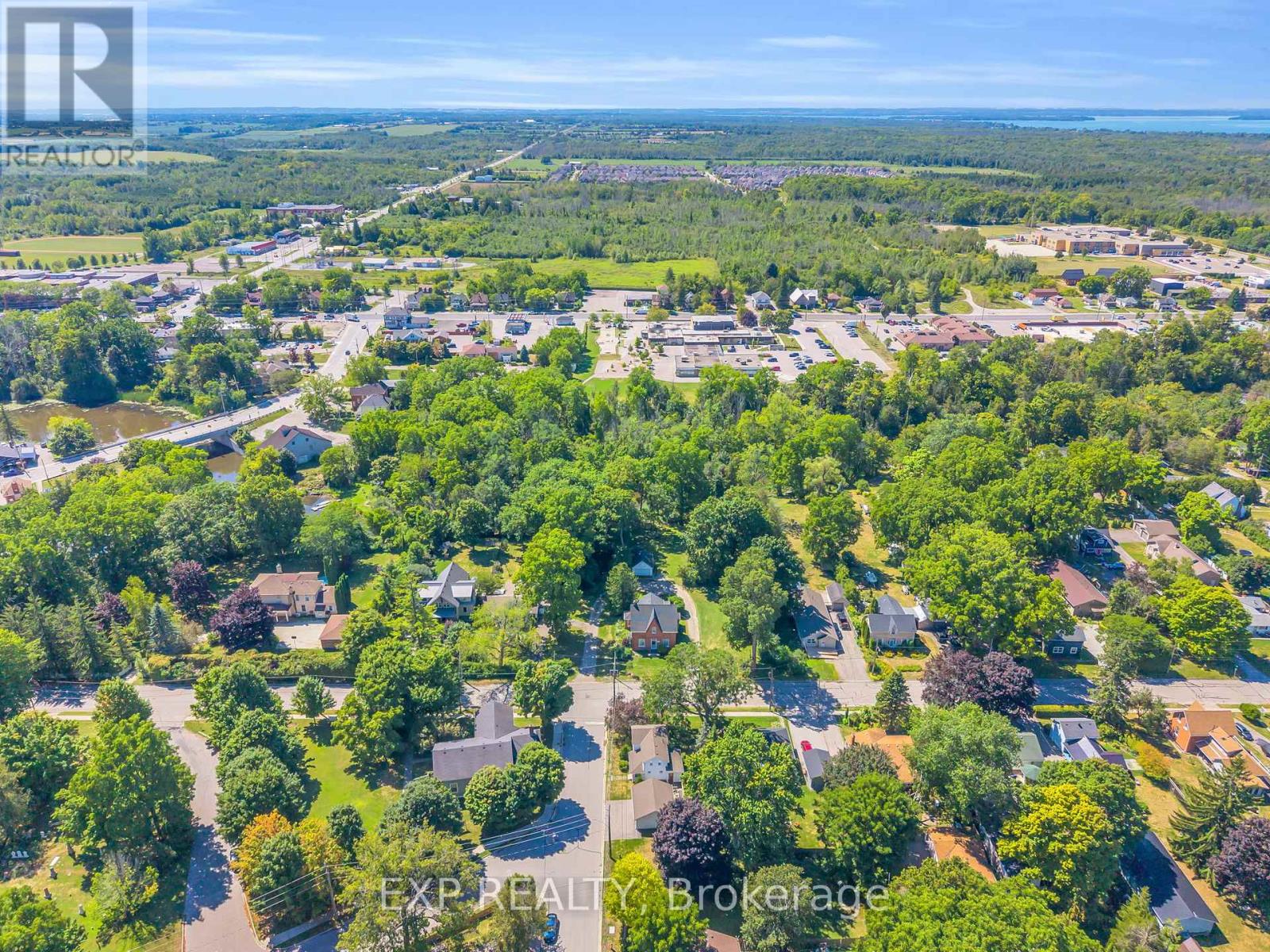 39 River Street, Georgina, Ontario  L0E 1R0 - Photo 24 - N12469573