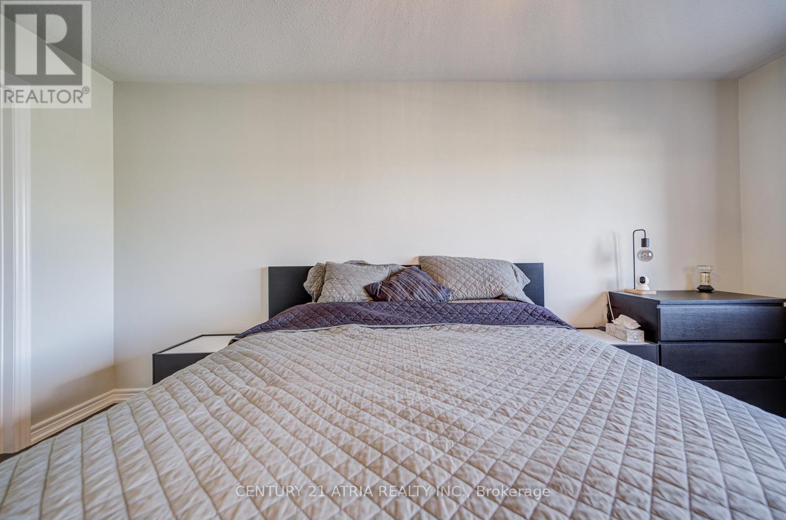 119 Windrow Street, Richmond Hill, Ontario  L4E 0Y2 - Photo 34 - N12469599