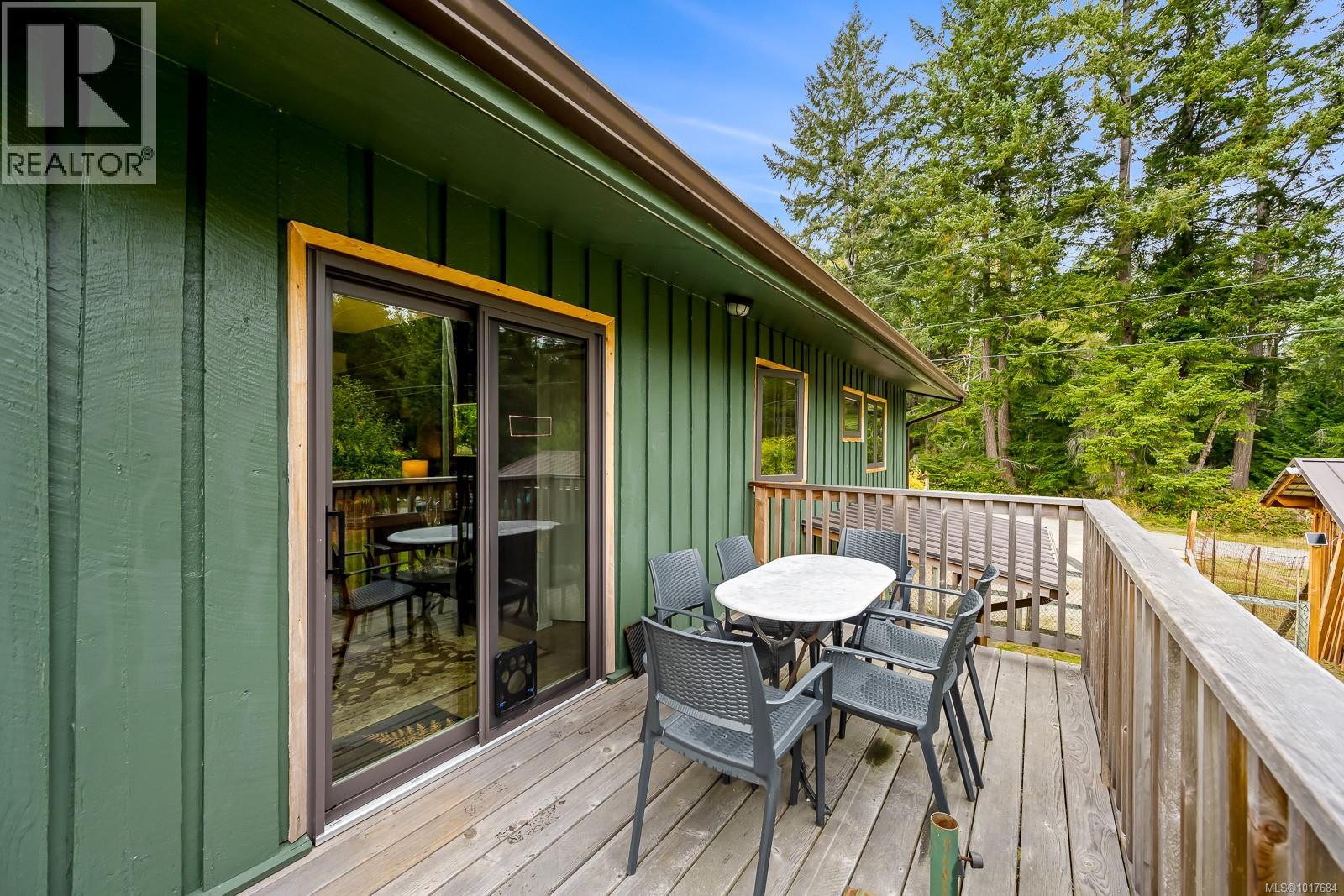 997 Belwood Rd, Cortes Island, British Columbia  V0P 1K0 - Photo 27 - 1017684