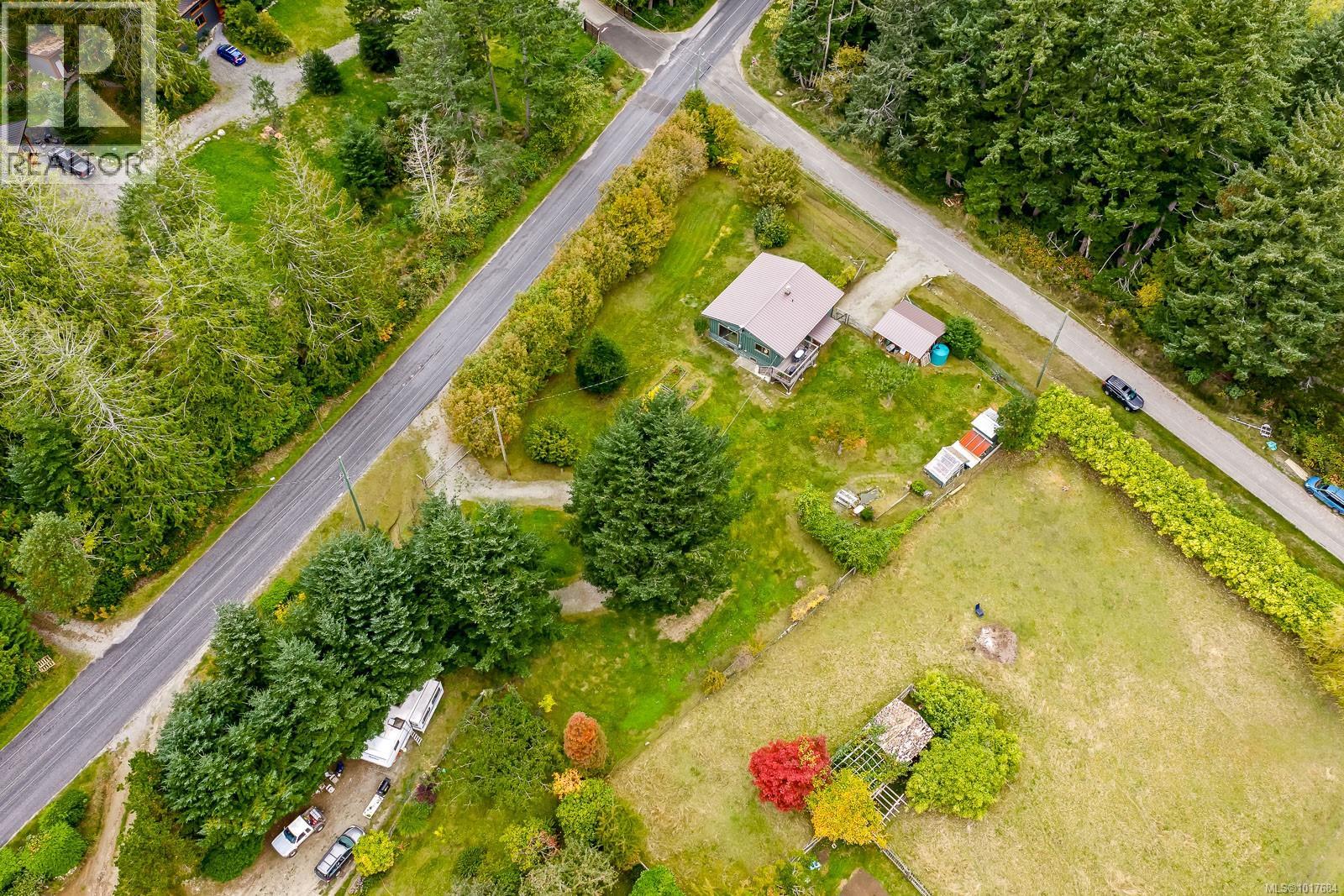997 Belwood Rd, Cortes Island, British Columbia  V0P 1K0 - Photo 38 - 1017684