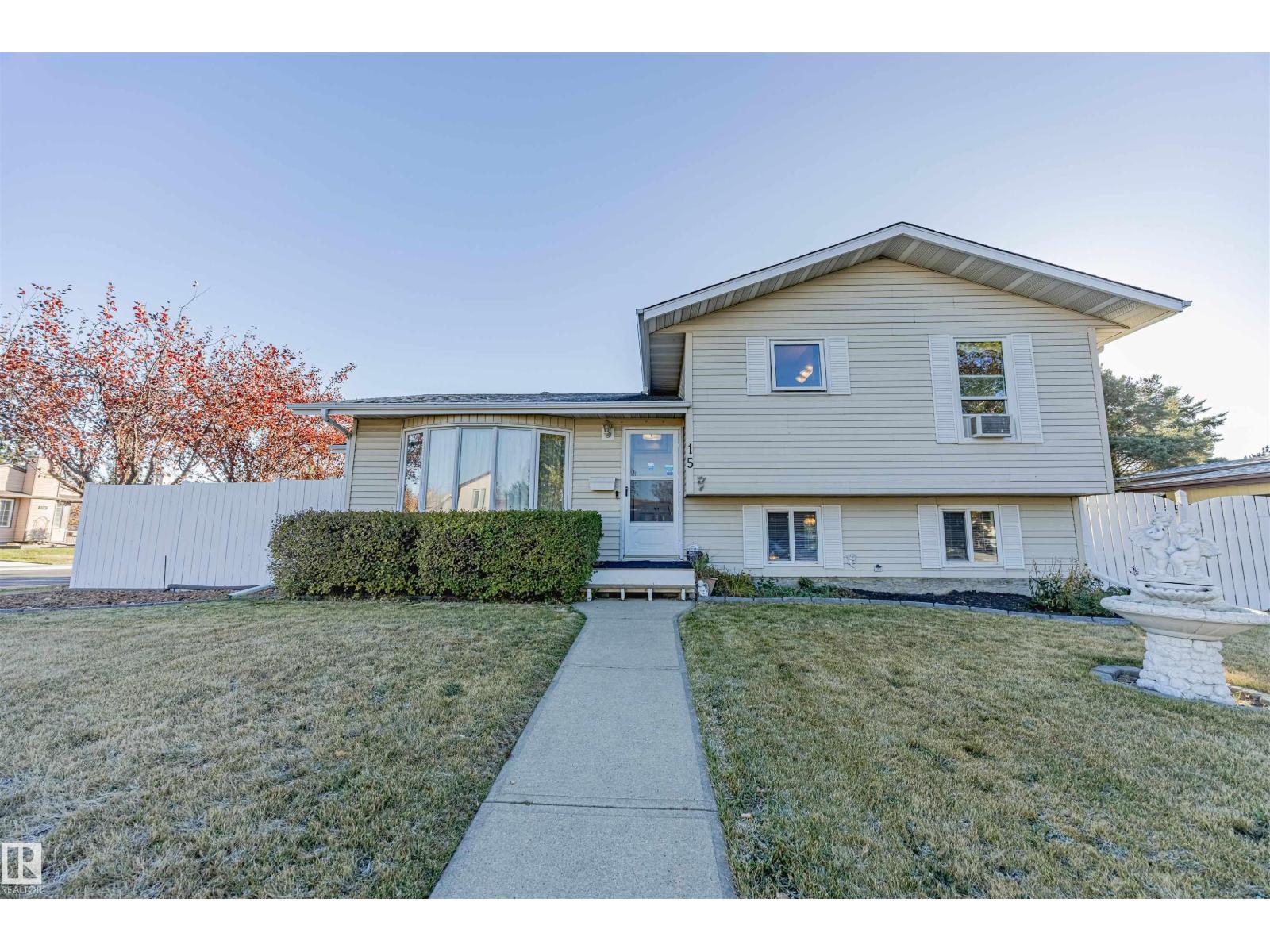 15 William Hustler Cr Nw Nw, Edmonton, Alberta  T5A 4C1 - Photo 1 - E4462625