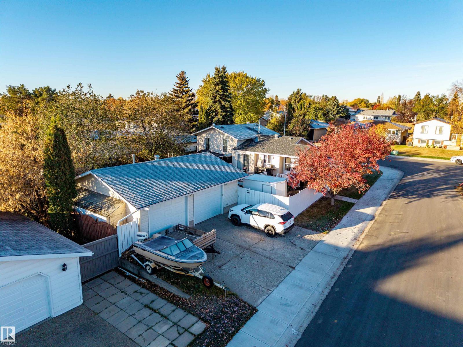 15 William Hustler Cr Nw Nw, Edmonton, Alberta  T5A 4C1 - Photo 6 - E4462625