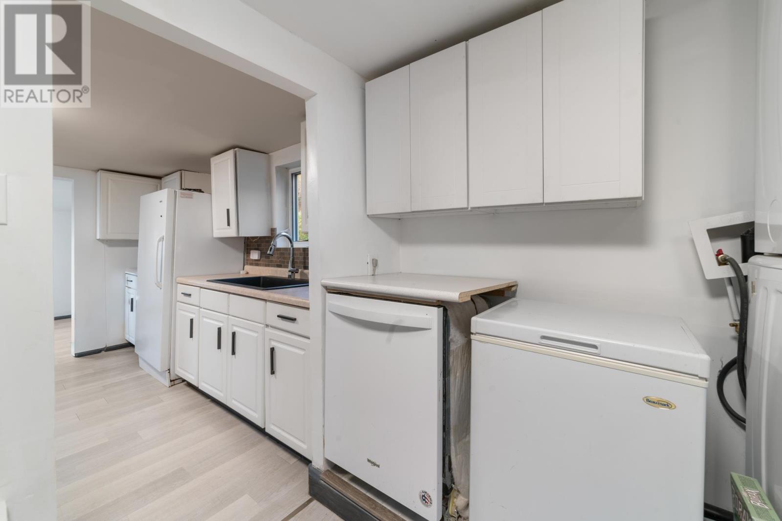 875 & 869 Fourth Avenue South, Kenora, Ontario  P9N 1Z9 - Photo 17 - TB253249
