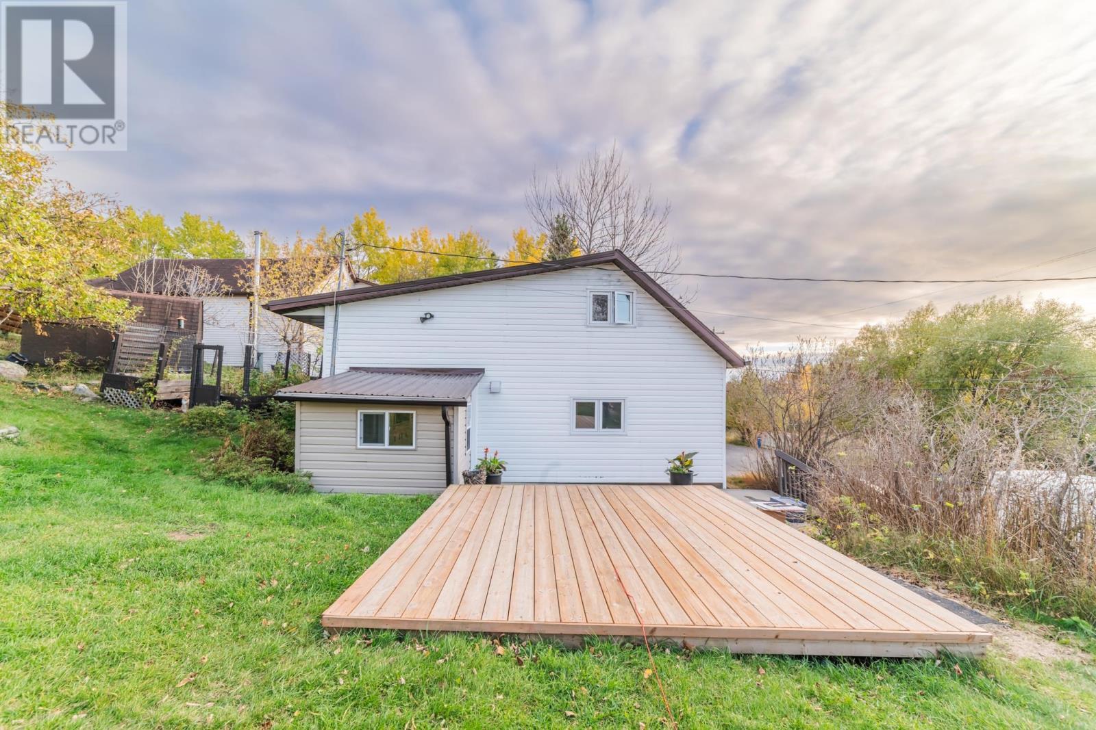 875 & 869 Fourth Avenue South, Kenora, Ontario  P9N 1Z9 - Photo 6 - TB253249