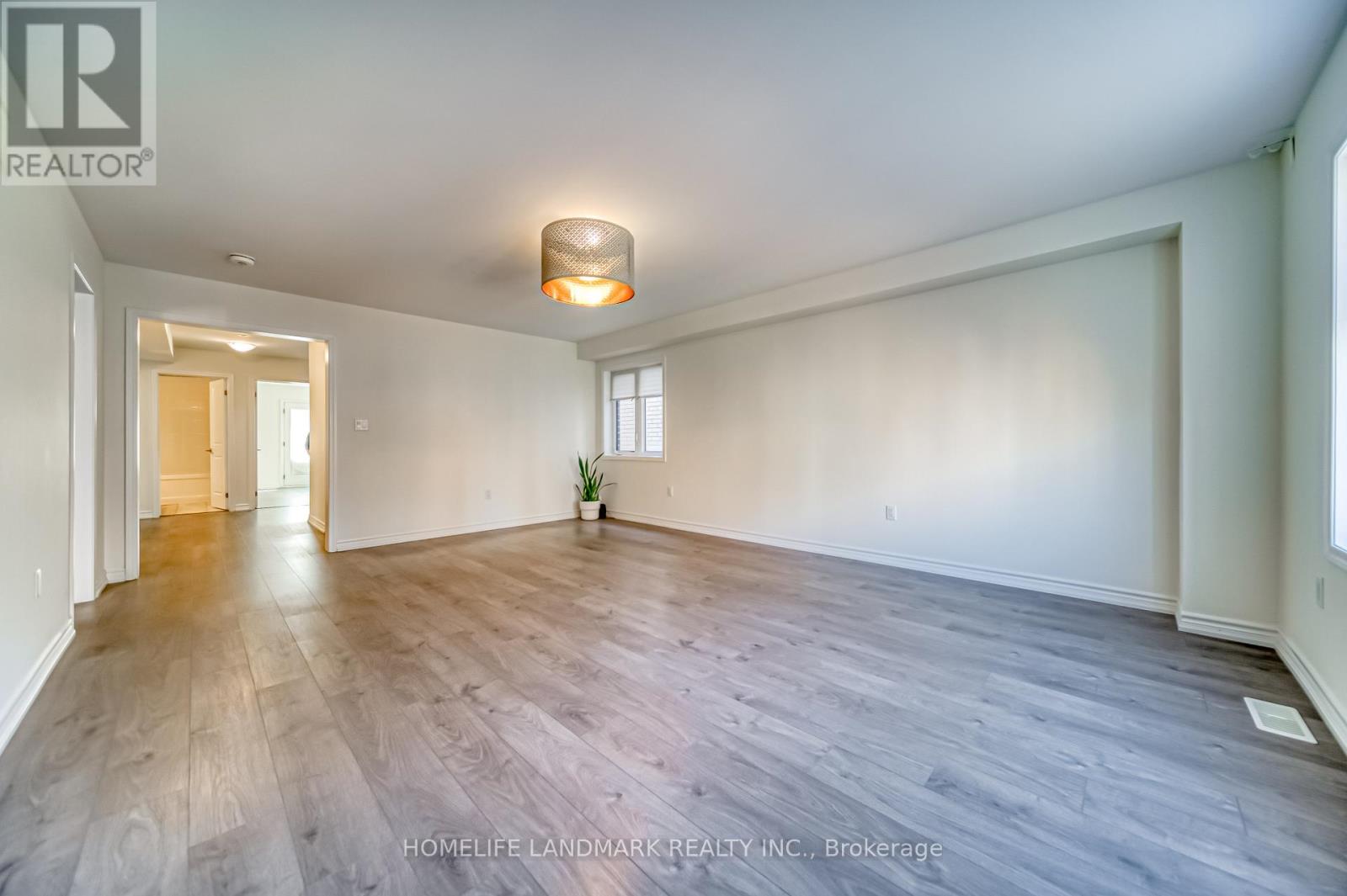 294 Valermo Drive, Toronto, Ontario  M8W 0B6 - Photo 25 - W12469568