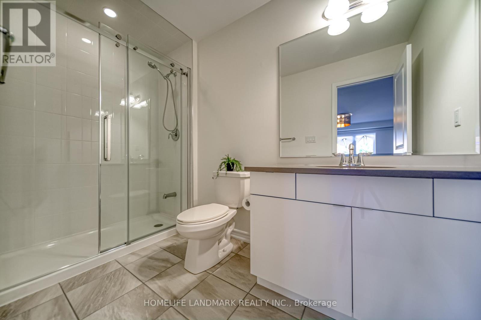 294 Valermo Drive, Toronto, Ontario  M8W 0B6 - Photo 28 - W12469568