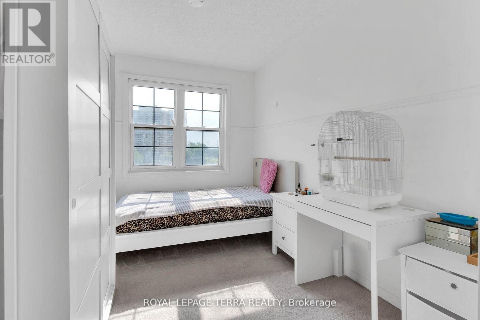 24 - 37 Four Winds Drive, Toronto, Ontario  M3J 1K7 - Photo 18 - W12469578