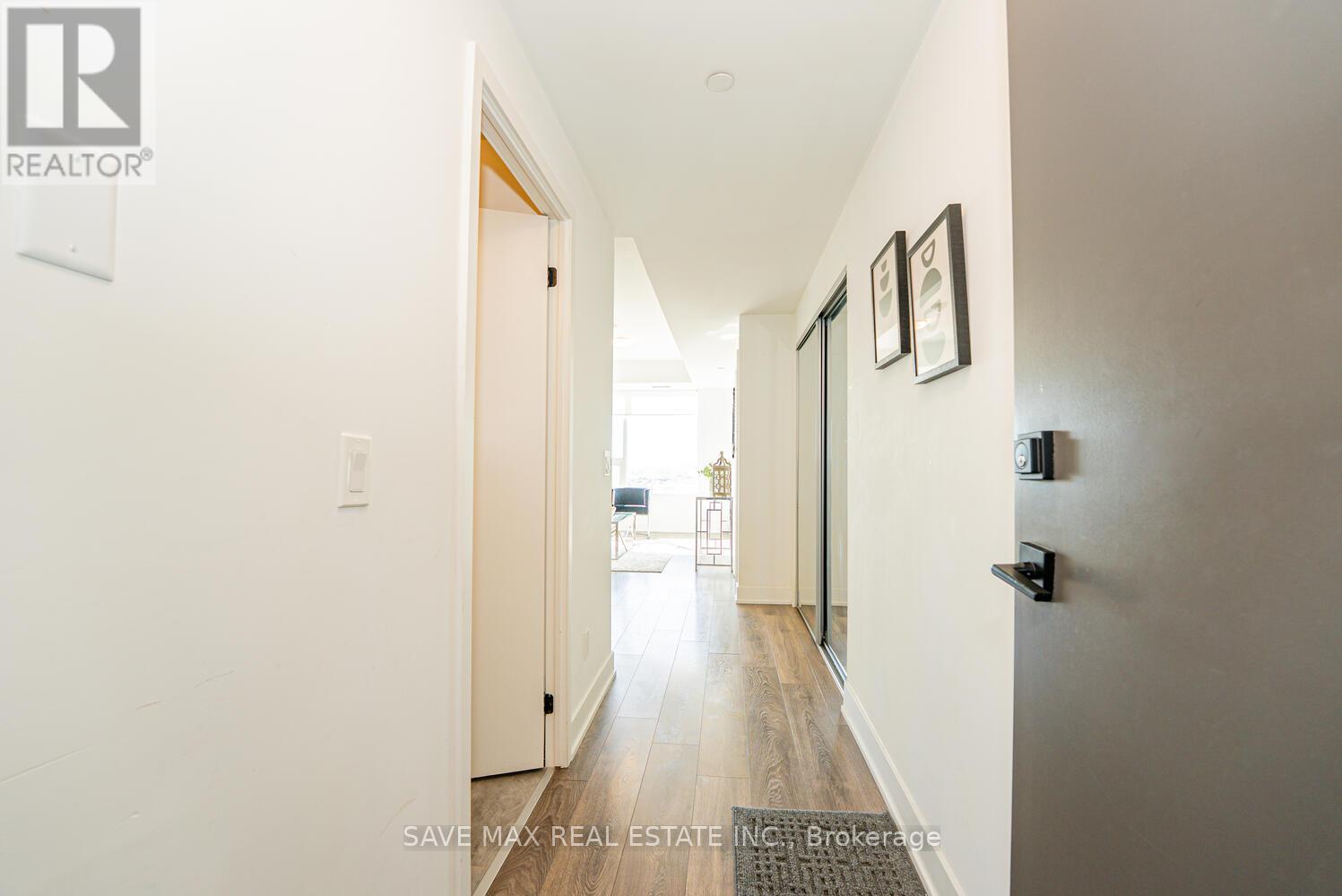 1310 - 2481 Taunton Road, Oakville, Ontario  L6H 3R7 - Photo 5 - W12469606