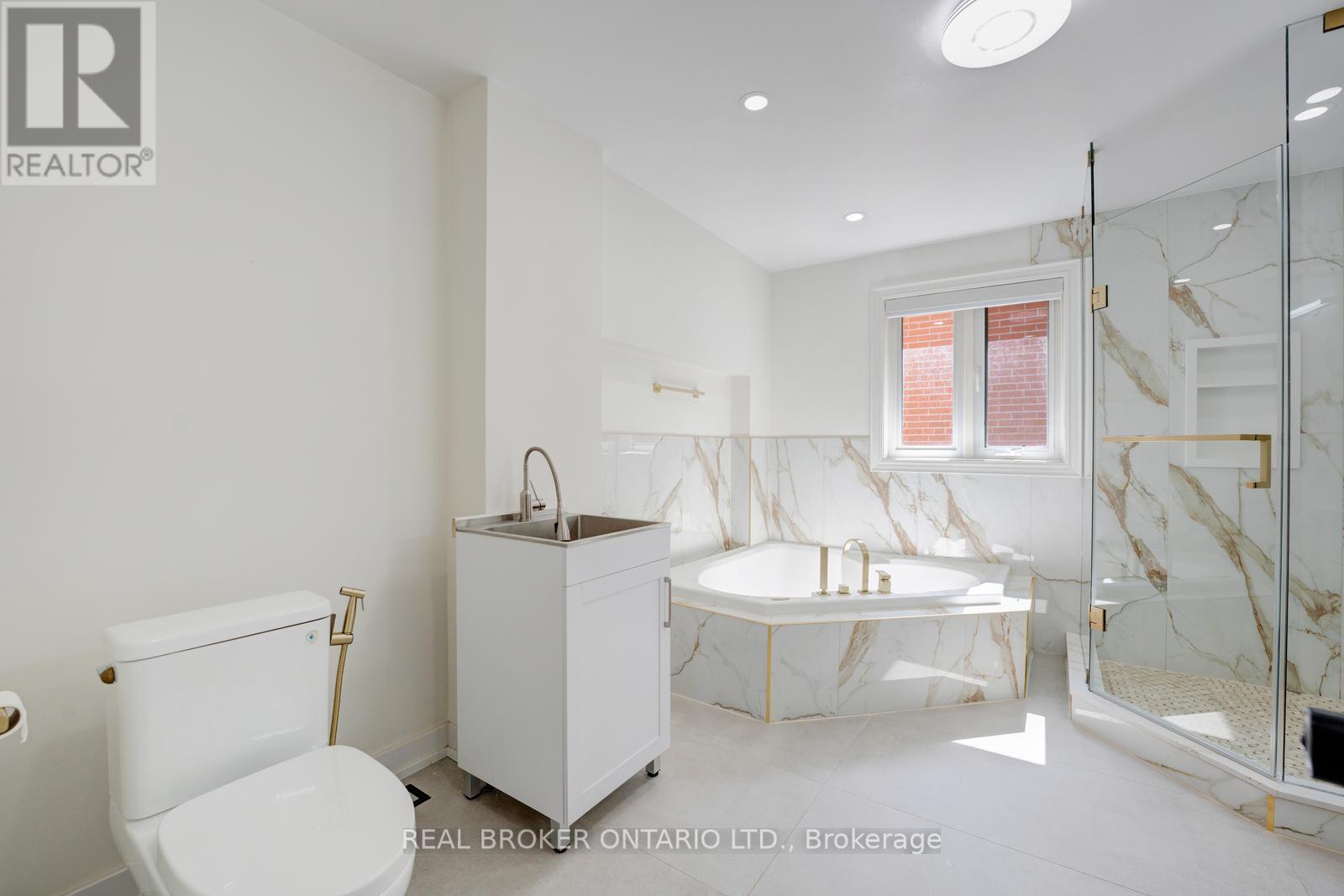 Main - 256 The Kingsway Road, Toronto, Ontario  M9A 3T5 - Photo 40 - W12469610