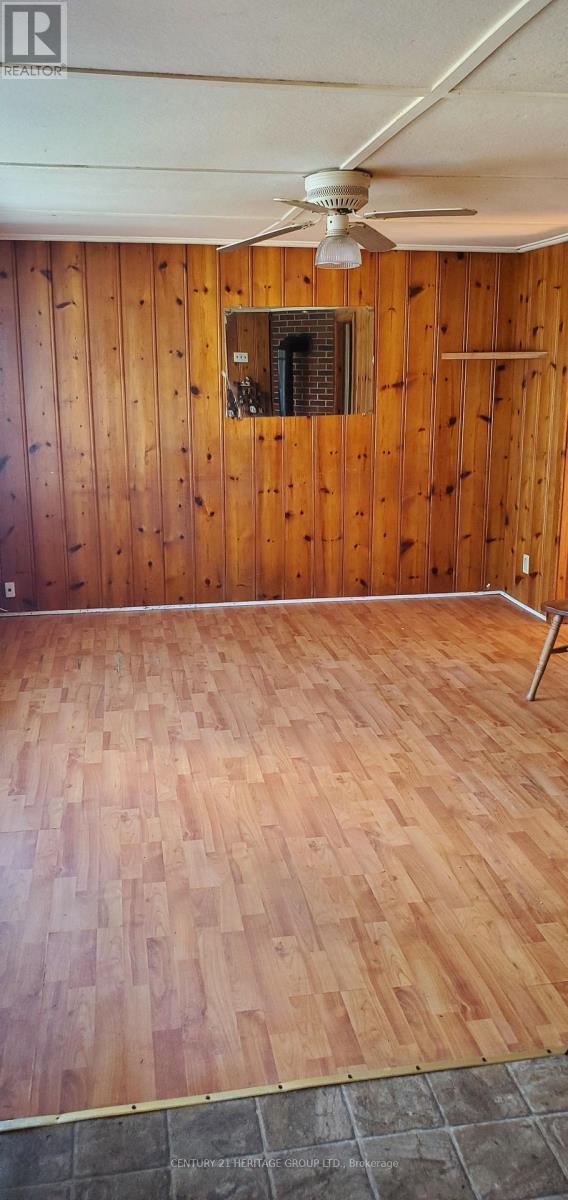 58 Wellington Street, Bracebridge, Ontario  P1L 1E2 - Photo 3 - X12469572