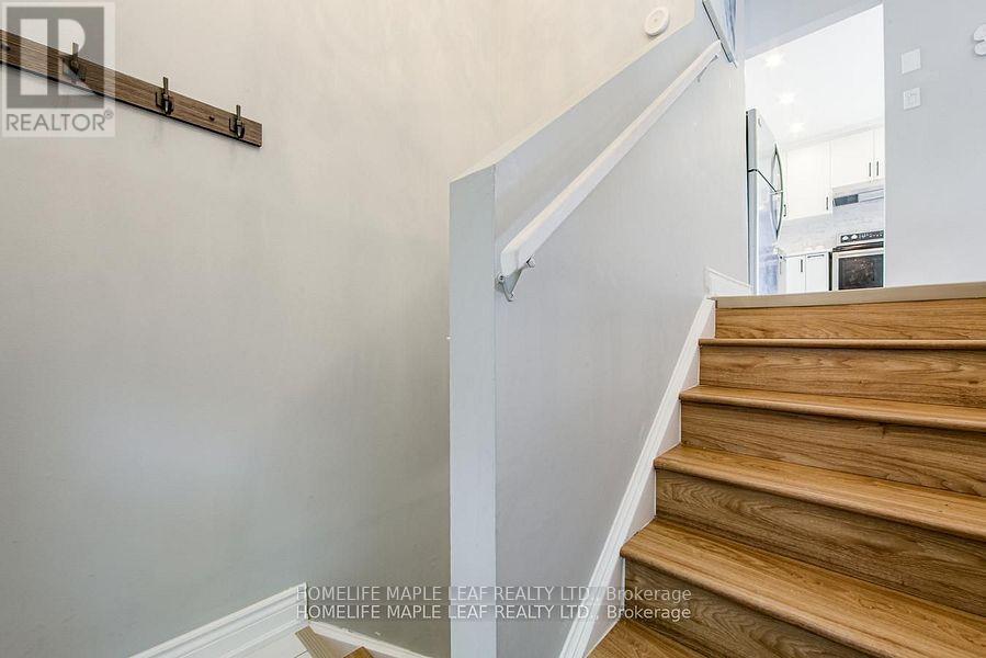 689 Macyoung Drive W, Kincardine, Ontario  N2Z 1T1 - Photo 29 - X12469611
