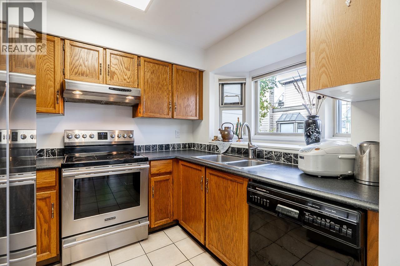306 737 Hamilton Street, New Westminster, British Columbia  V3M 2M7 - Photo 10 - R3059669