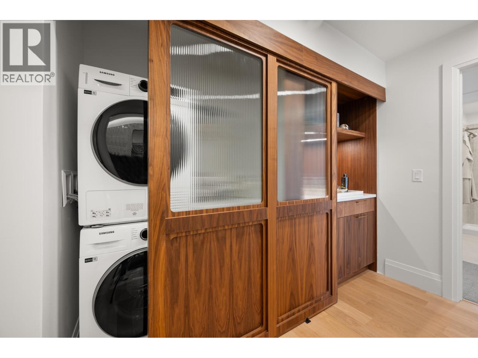 313 2550 Garden Drive, Vancouver, British Columbia  V5N 4X6 - Photo 10 - R3059698