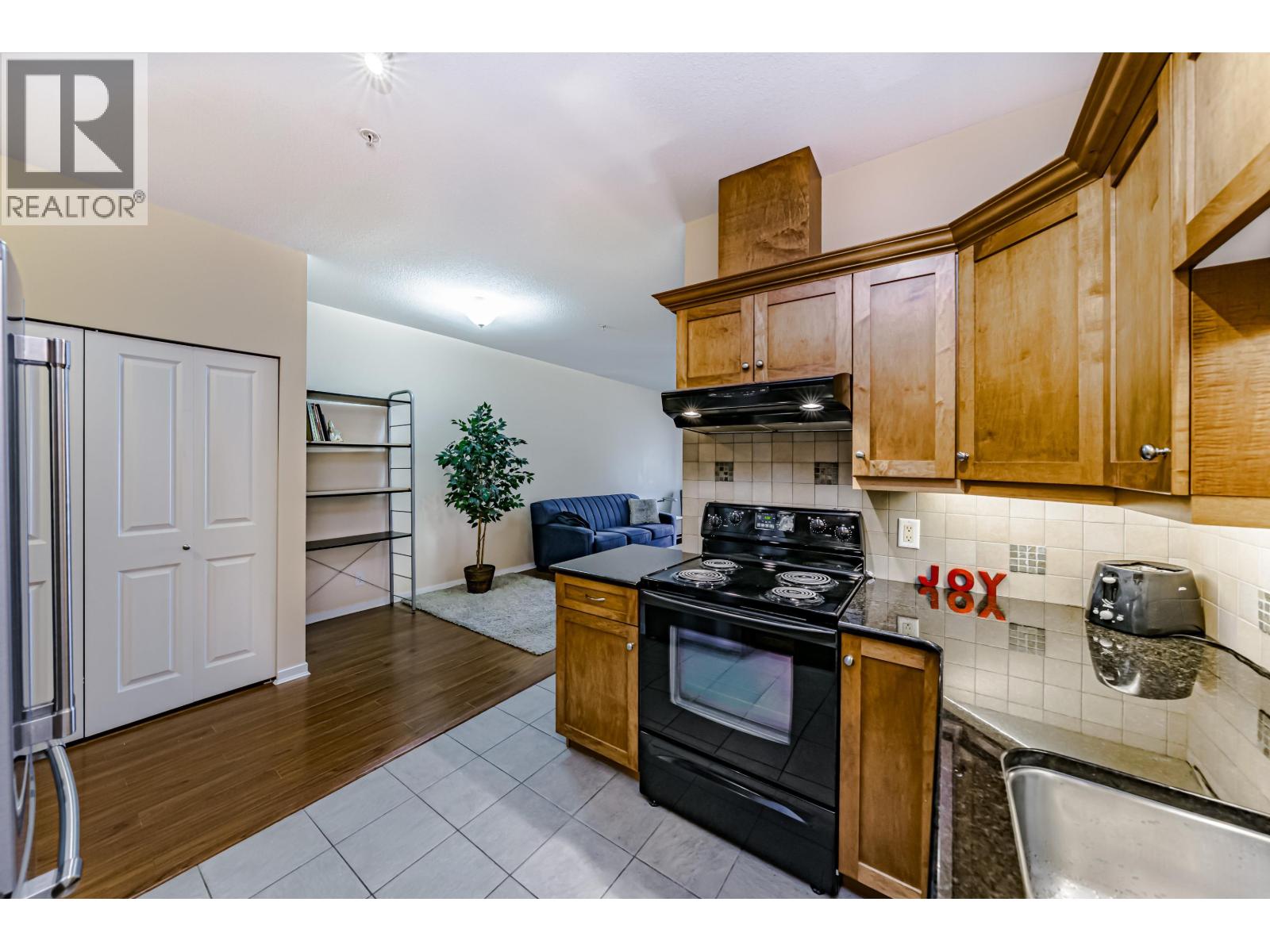 305 2488 Welcher Avenue, Port Coquitlam, British Columbia  V3C 1X7 - Photo 8 - R3059699