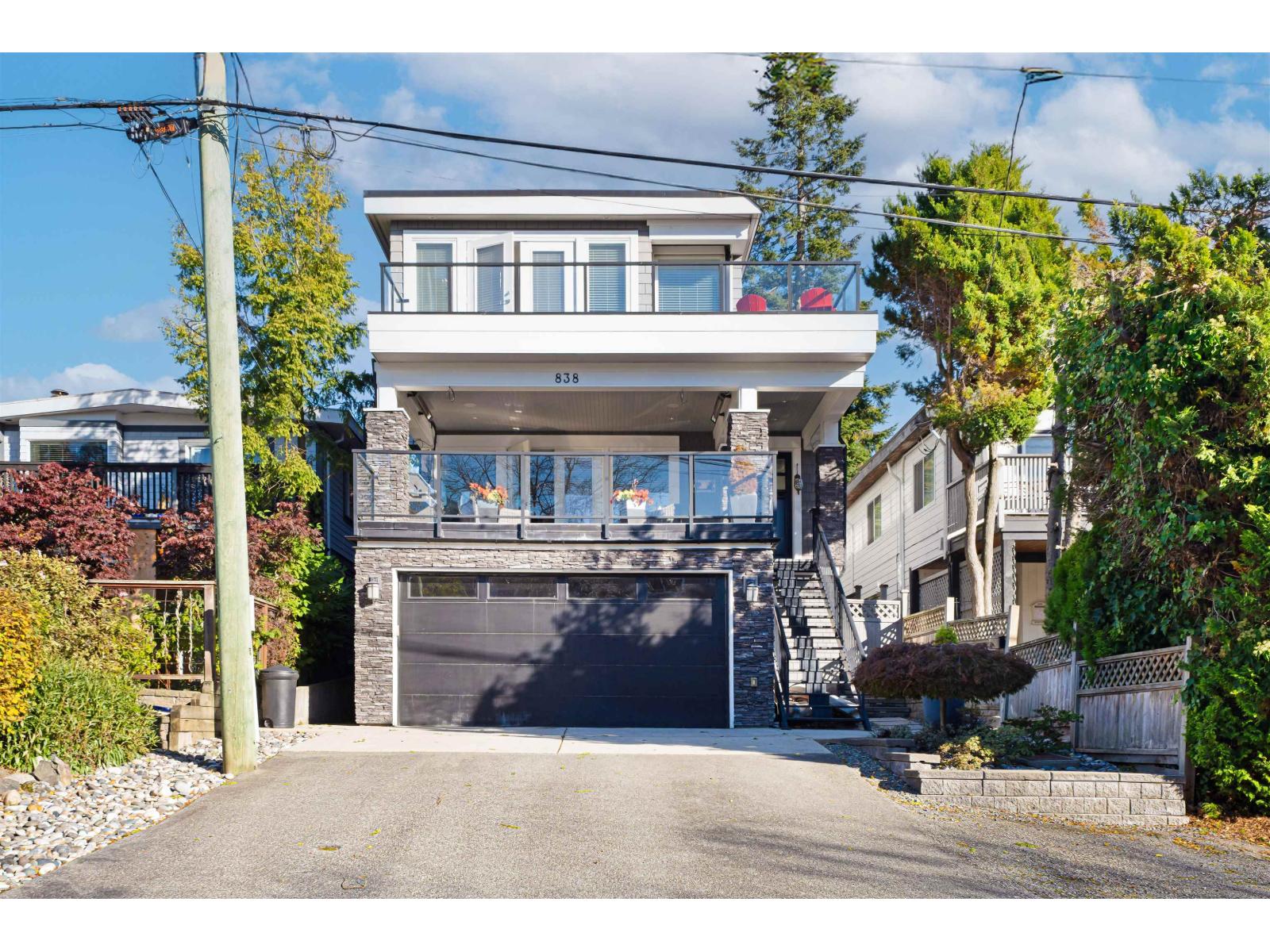 838 Habgood Street, White Rock, British Columbia  V4B 4W3 - Photo 1 - R2986493