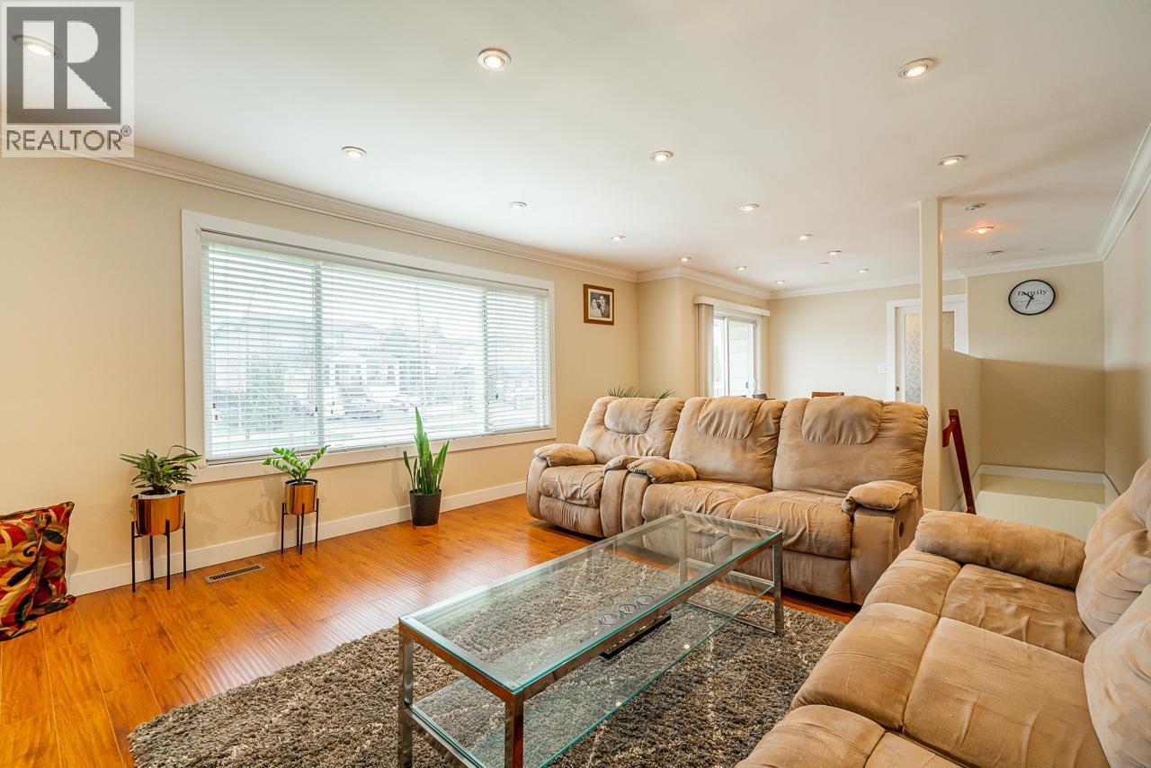 1247 Ewen Avenue, New Westminster, British Columbia  V3M 5E5 - Photo 8 - R3059681