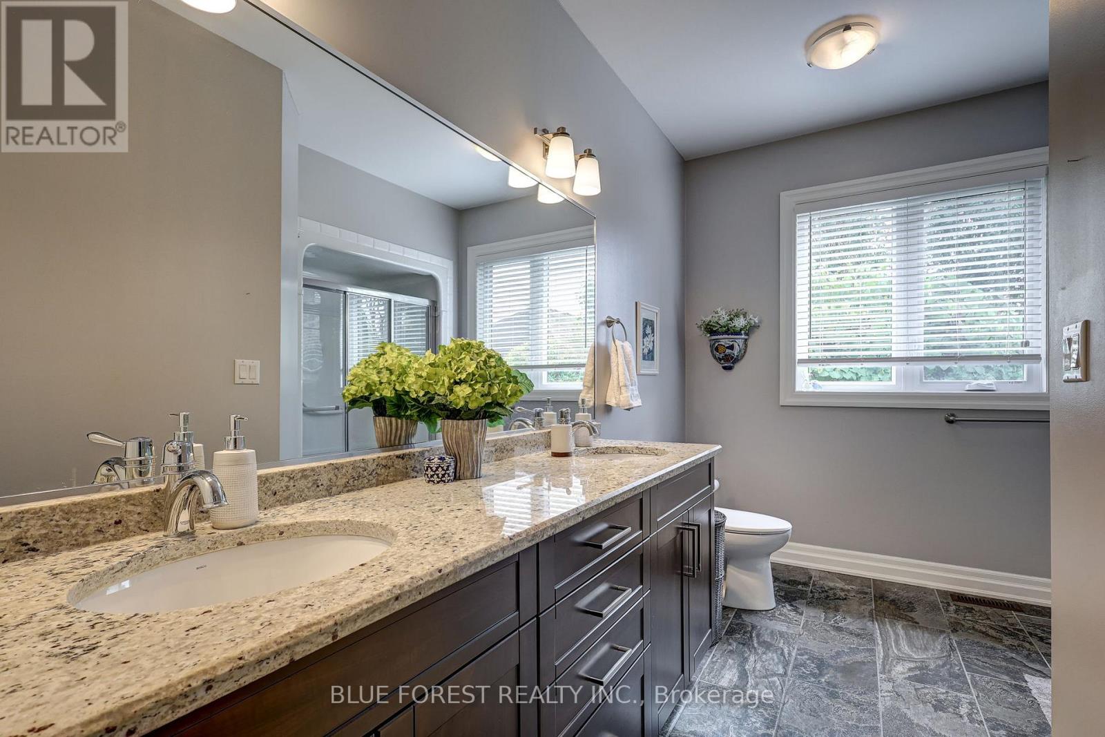 81 - 9 Dausett Drive, Middlesex Centre, Ontario  N0L 1R0 - Photo 15 - X12400157