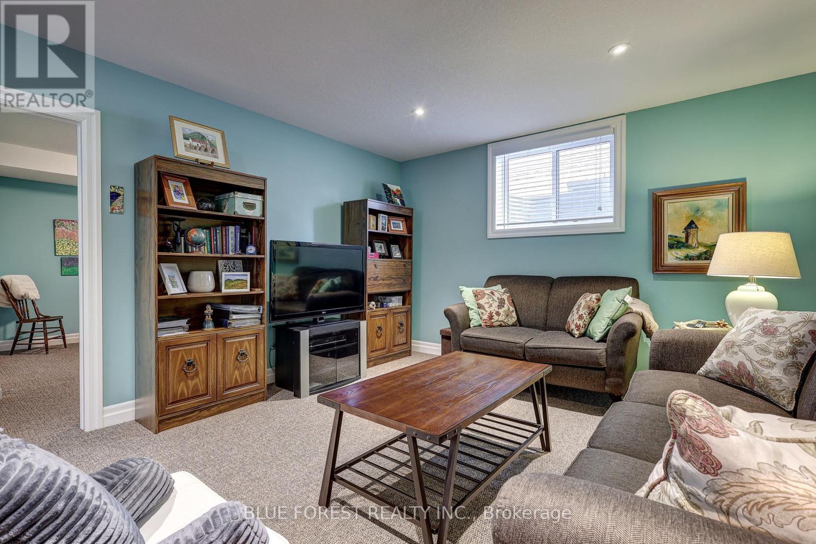 81 - 9 Dausett Drive, Middlesex Centre, Ontario  N0L 1R0 - Photo 40 - X12400157