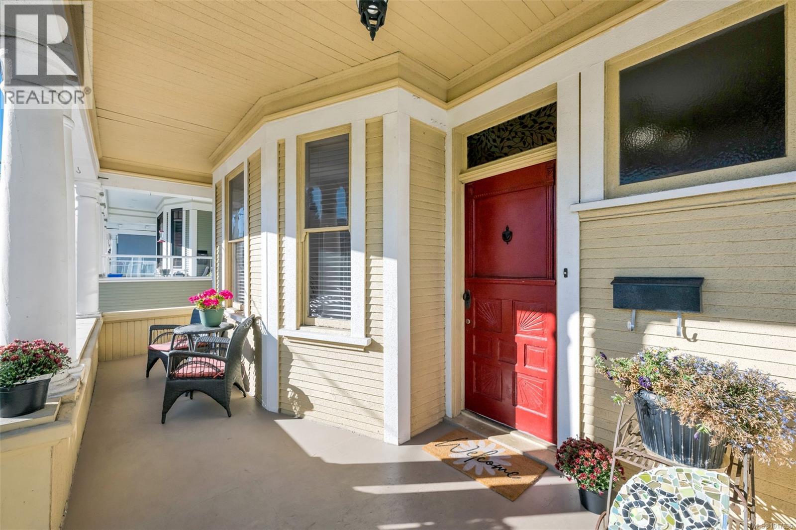 838 Princess Ave, Victoria, British Columbia  V8T 1K8 - Photo 2 - 1017636