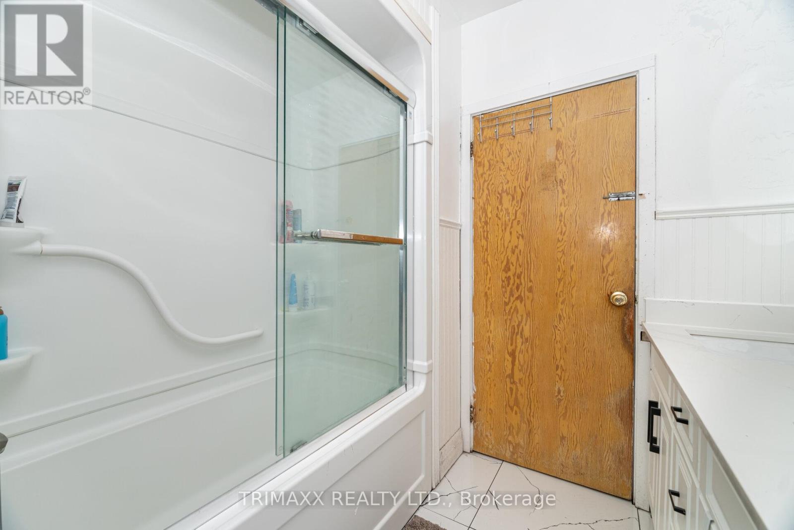 5302 Biamonte Parkway, Niagara Falls, Ontario  L2E 5E8 - Photo 16 - X12469102