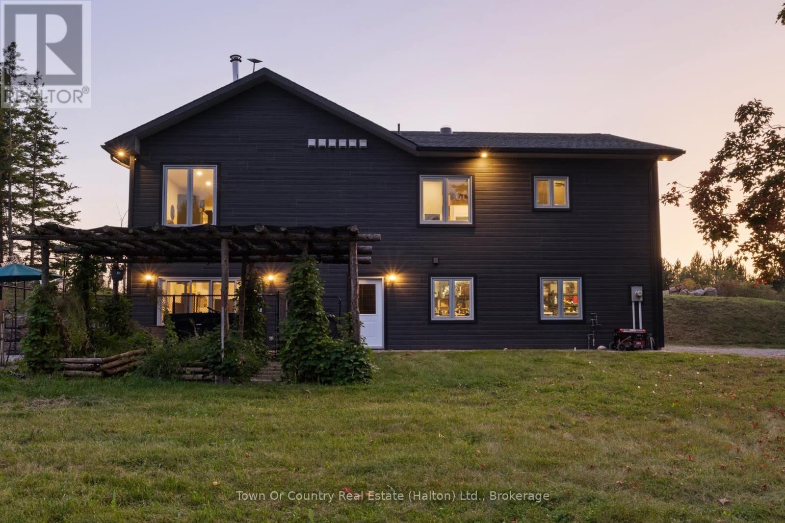 5041 Third Line, Erin, Ontario  L7J 2L8 - Photo 49 - X12468457